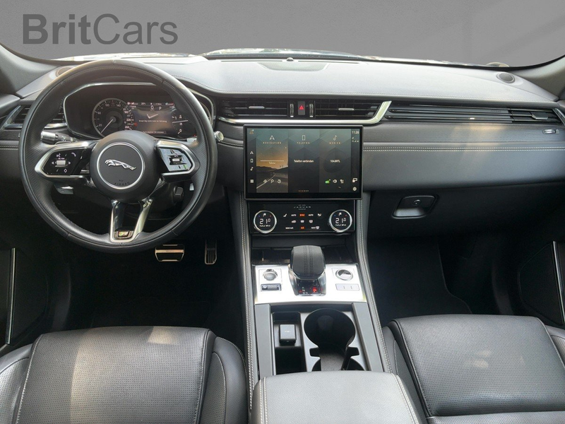 Jaguar F-Pace D300 R-Dynamic Black ACC CAM DynLicht LED — photo 11