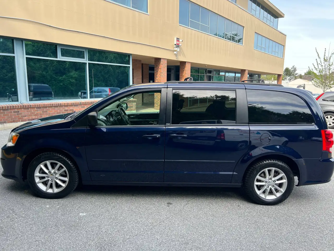 Dodge Grand Caravan снимка Dodge Grand Caravan