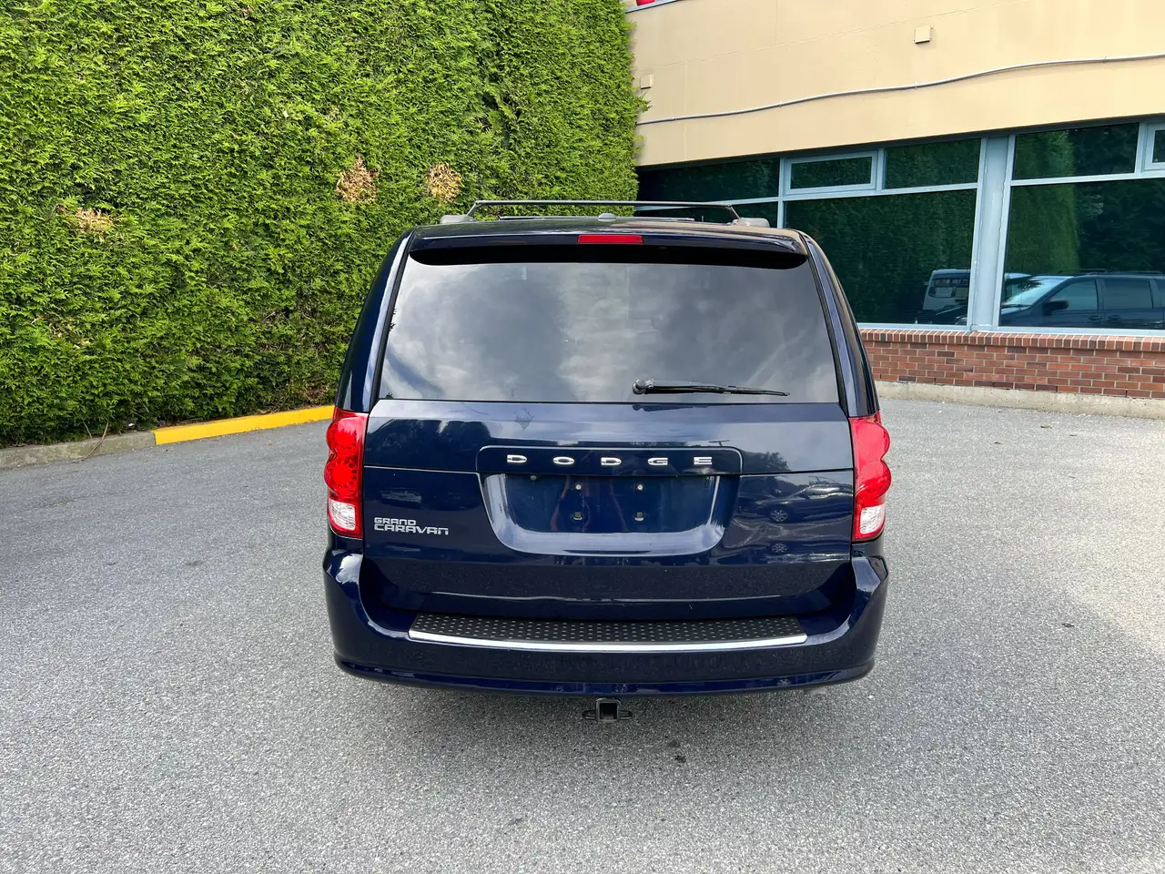 Dodge Grand Caravan снимка Dodge Grand Caravan