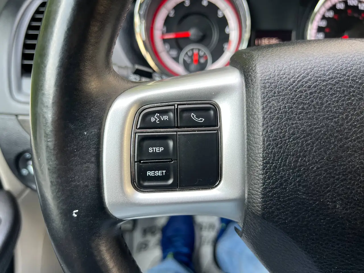 Dodge Grand Caravan снимка Dodge Grand Caravan