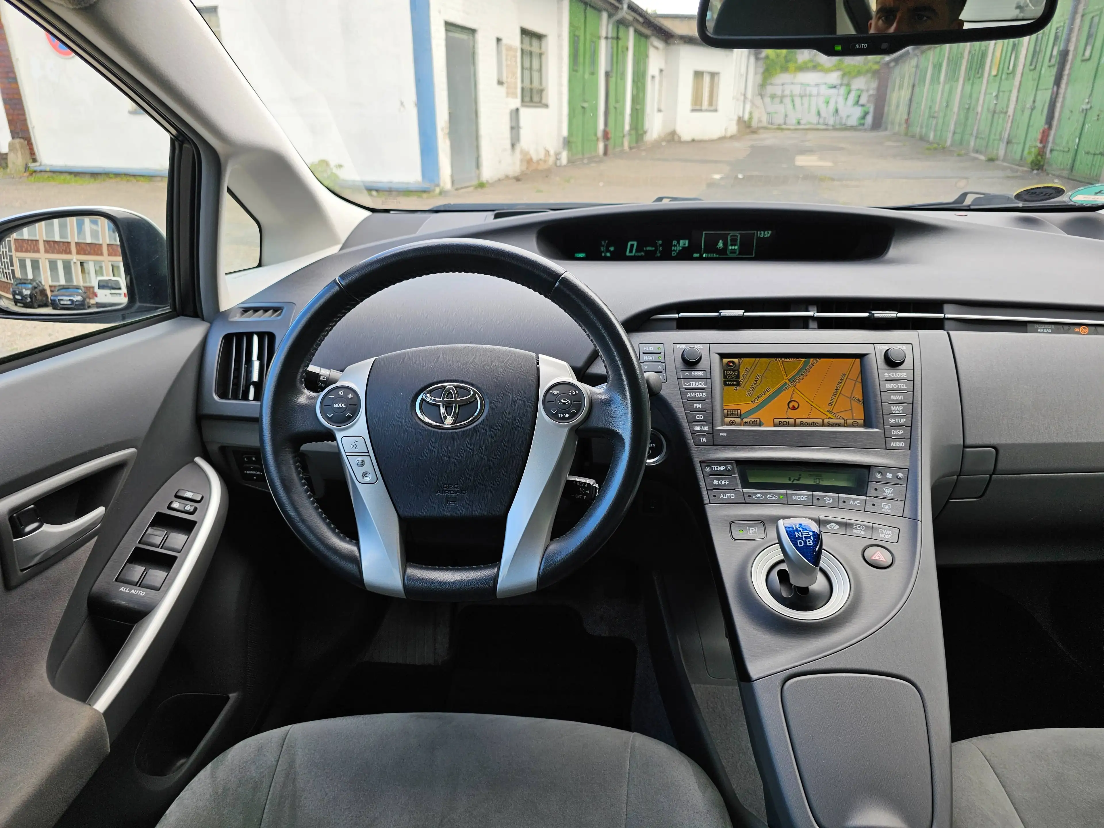 Toyota Prius Executive Nur 41553 Kilometer — photo 15