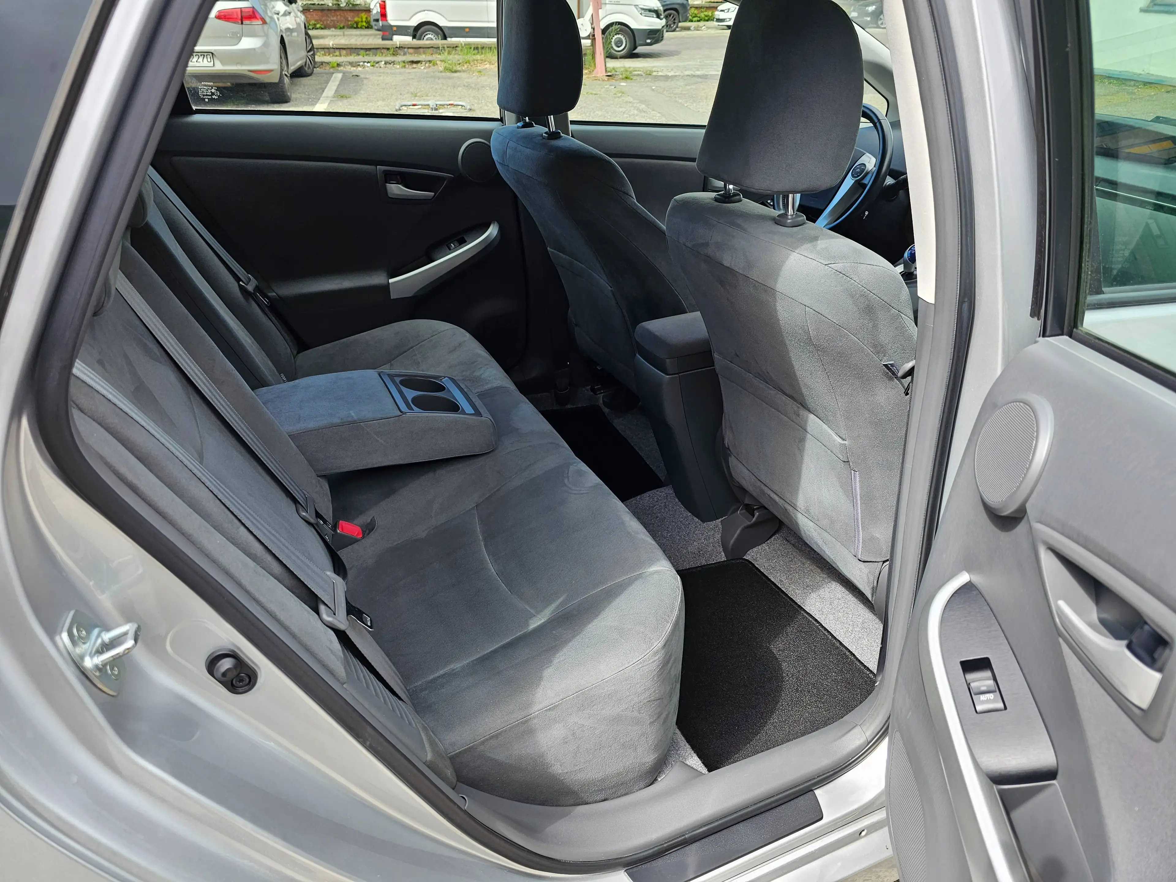 Toyota Prius Executive Nur 41553 Kilometer — photo 10