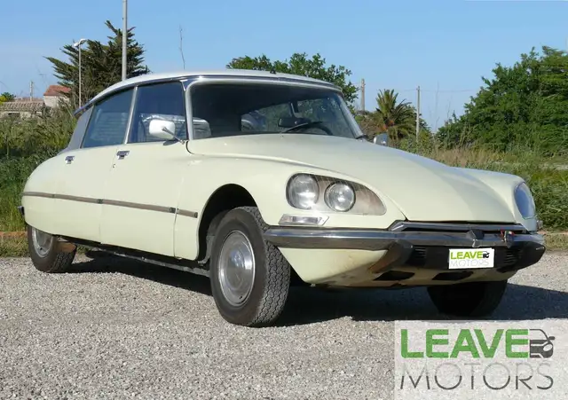 Citroen DS SUPER (M1145)