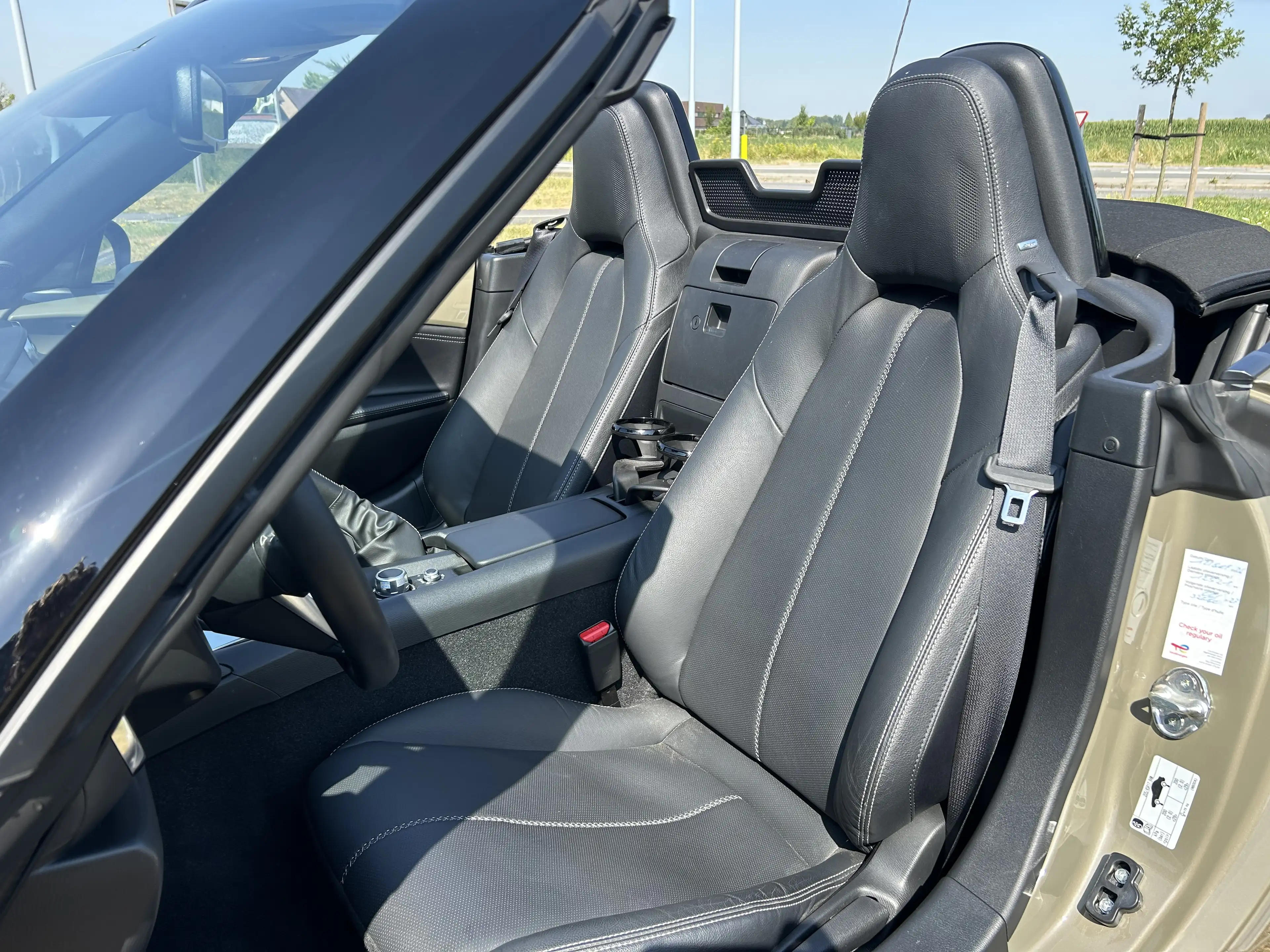 Mazda MX-5 ND 2.0 Exclusive-Line — photo 10
