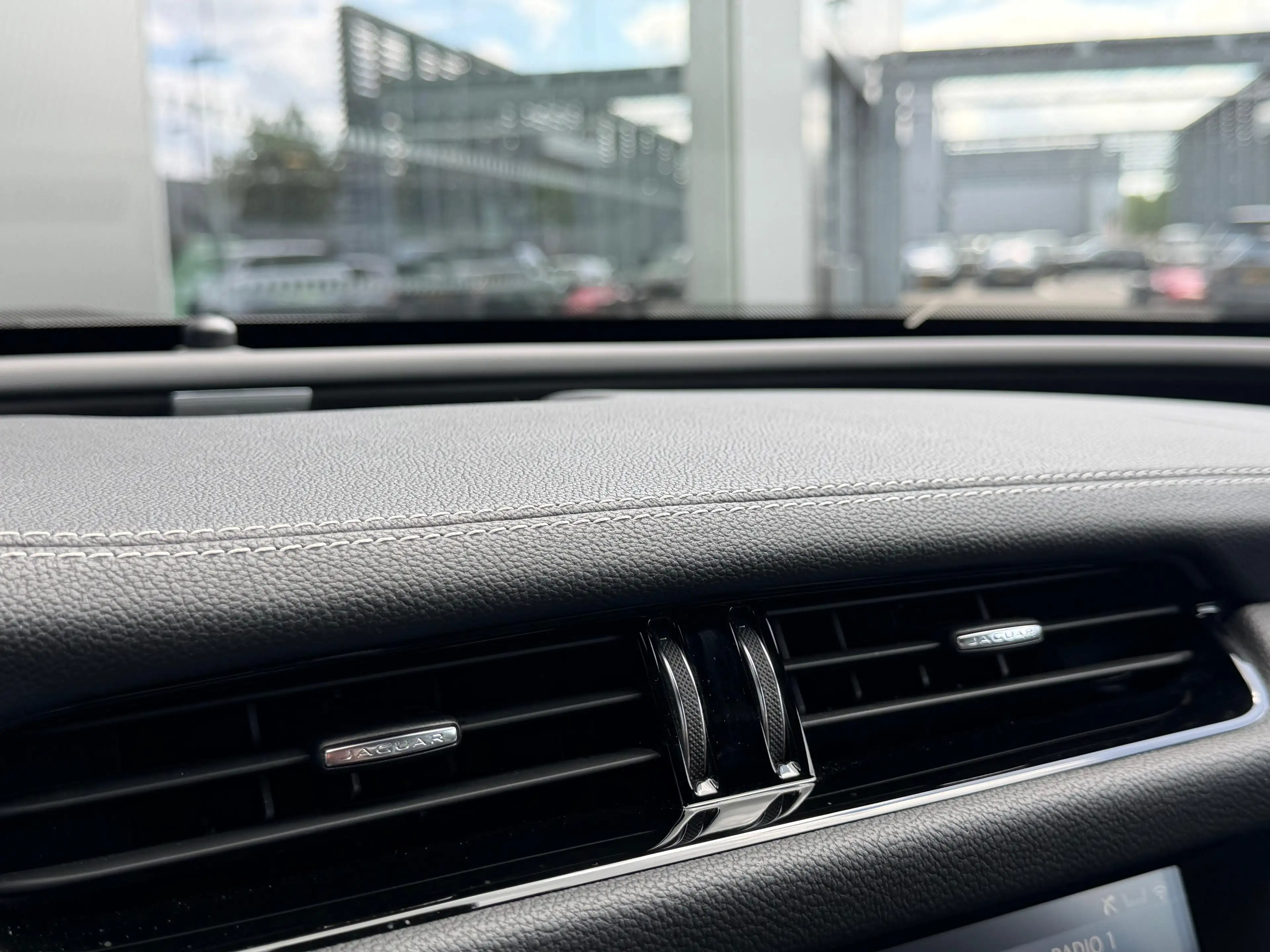 Jaguar XF 3.0 S Supercharged | Unieke km stand | Zeer comple — photo 20