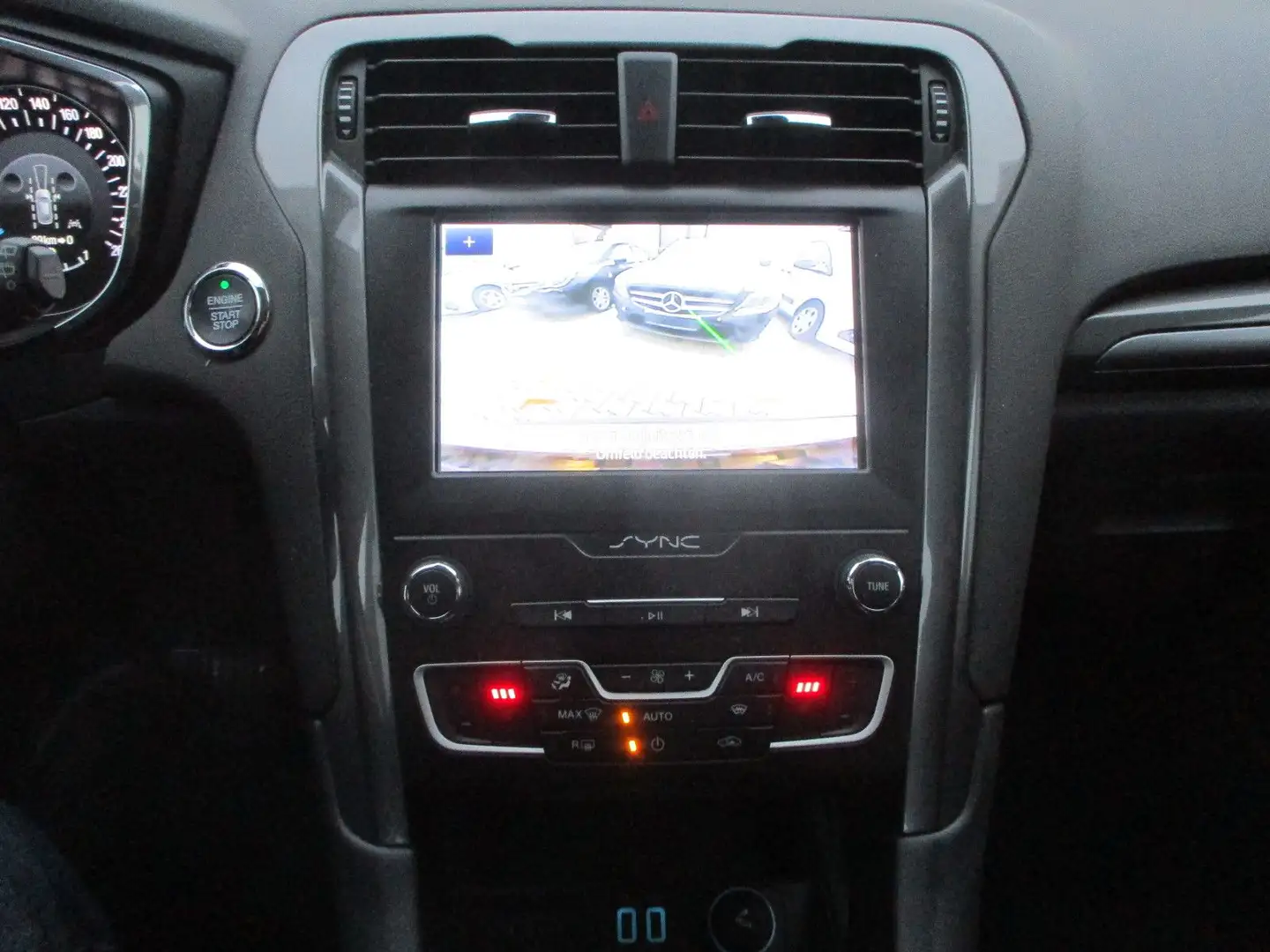 Ford Mondeo 2,0 Titanium NAVI KAMERA SPURH LED PDC Grau - 2