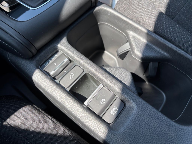 Honda HR-V e:HEV 1.5 i-MMD Hybrid Elegance (RV/RV) — photo 17