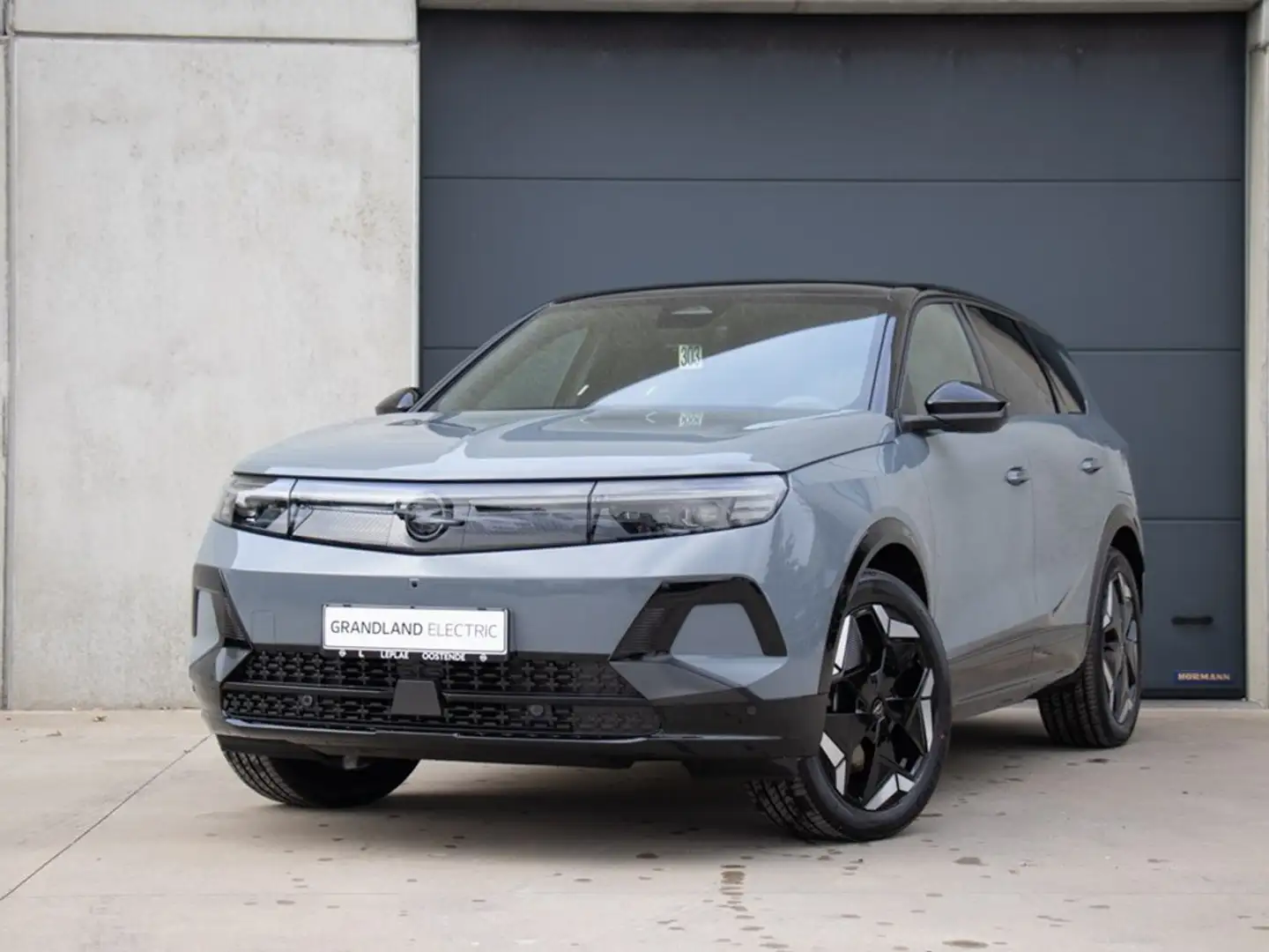Opel Grandland ULTIMATE AWD 73KWH 325PK|ALCANTARA|PANO DAK|360° C Grijs - 1