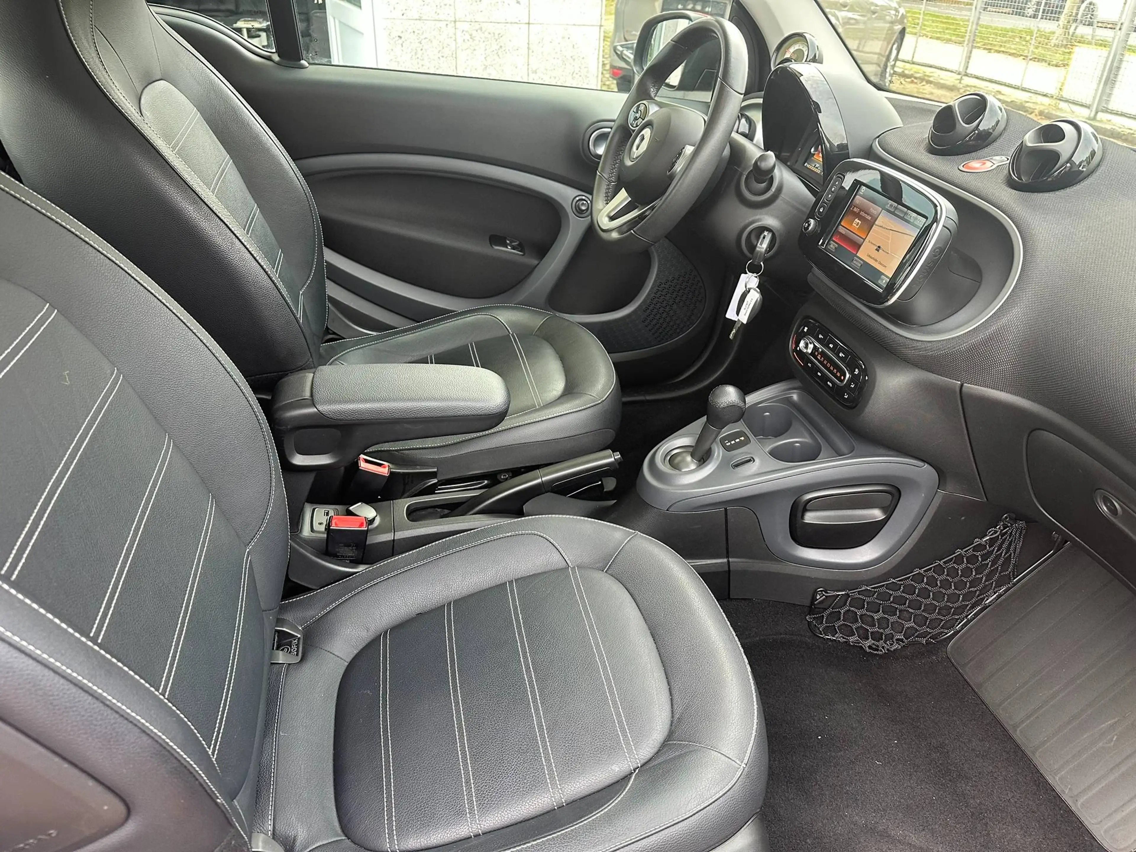smart forTwo Prime — photo 12