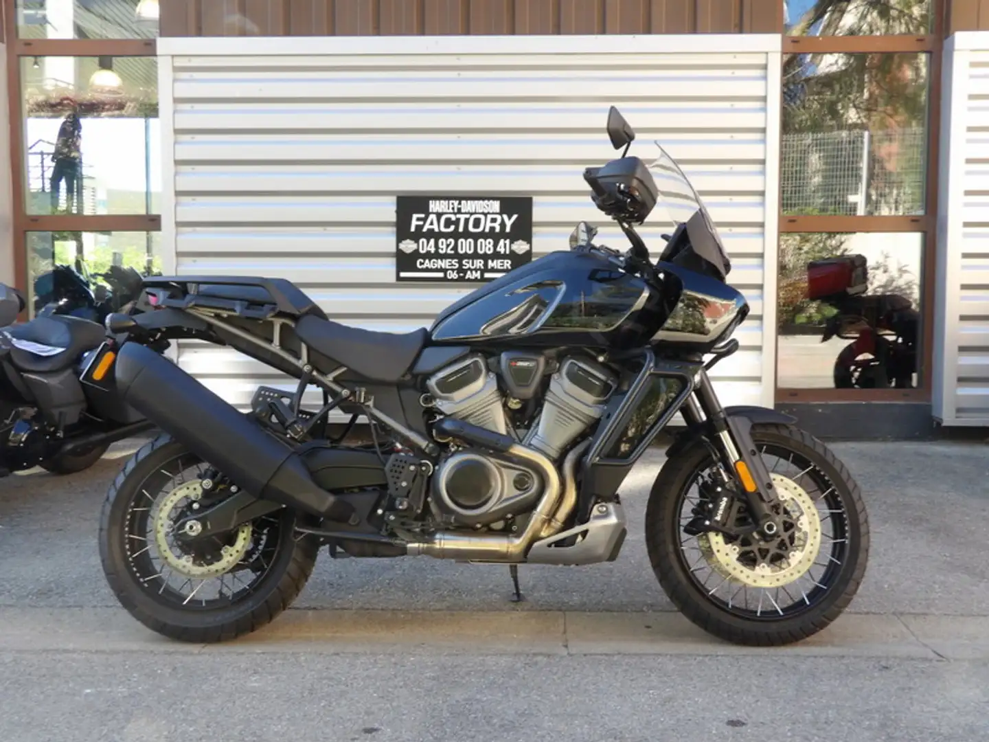 Harley-Davidson Pan America Negru - 1