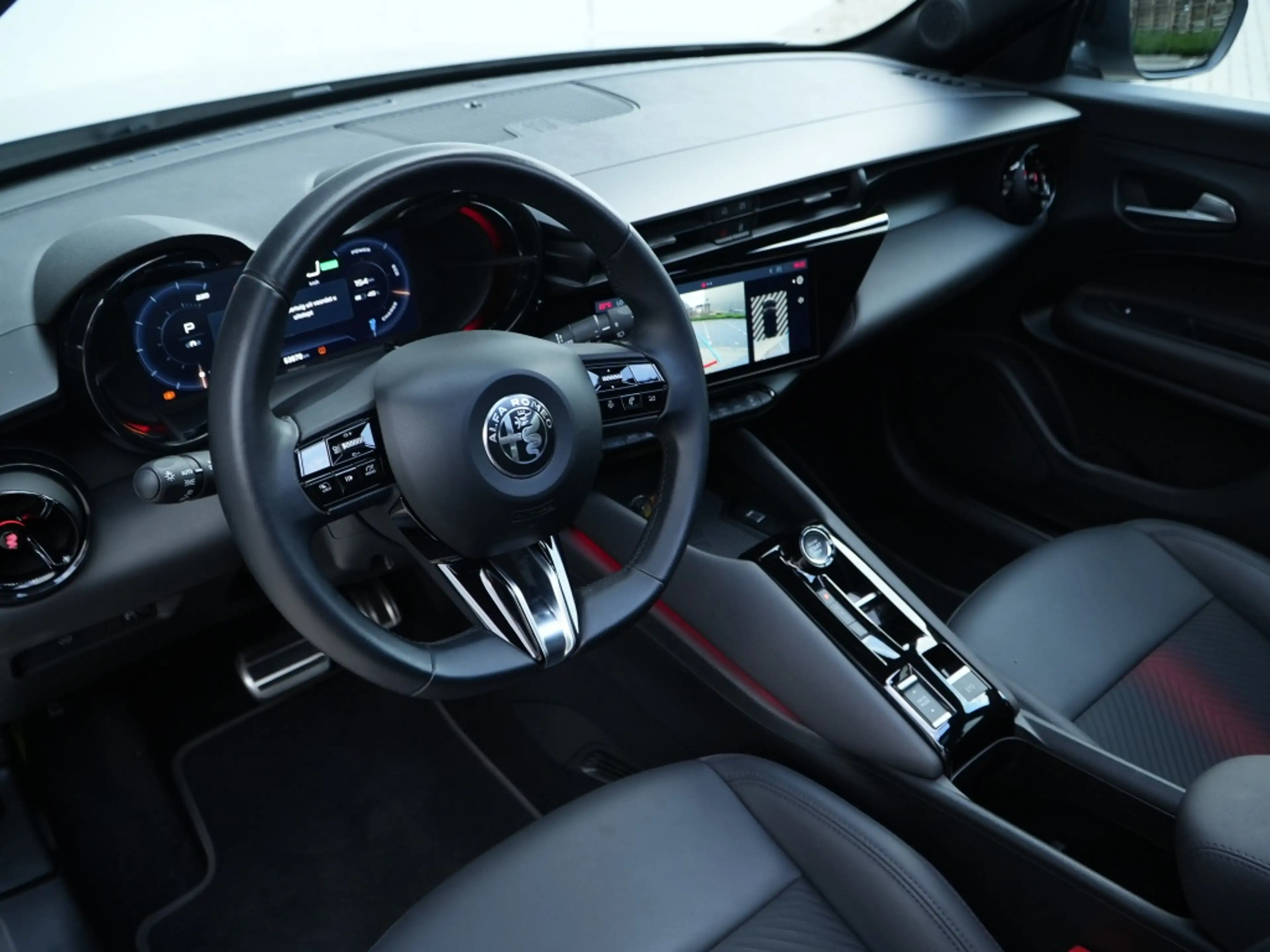 Alfa Romeo Junior Elettrica Speciale 54 kWh | Schuifdak | Carplay | — photo 12