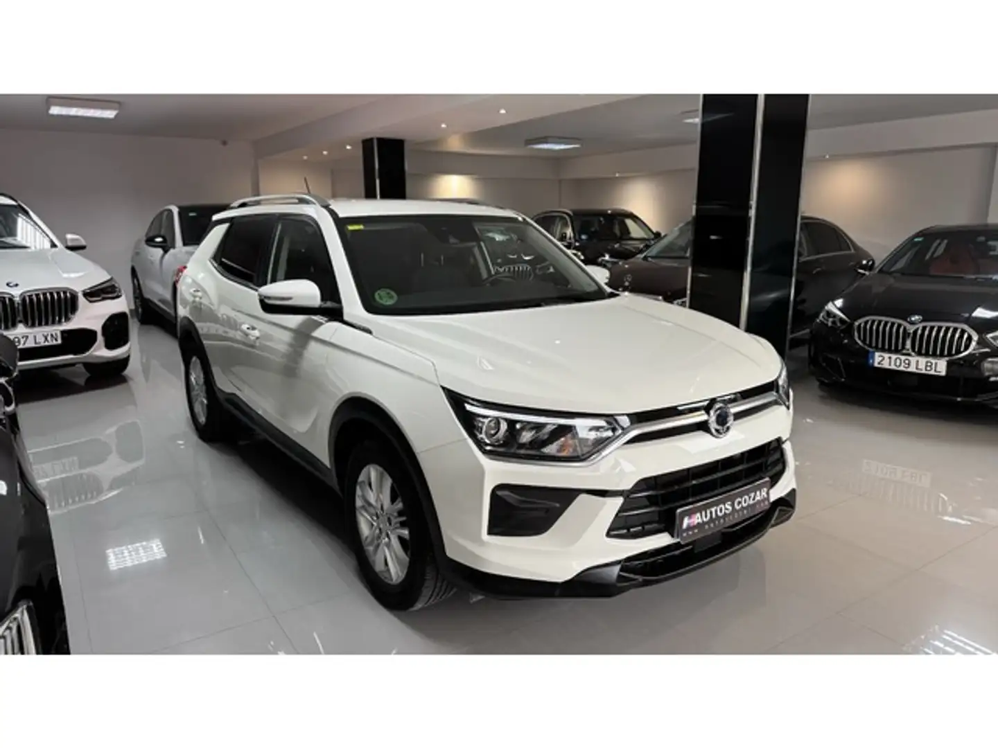 SsangYong Korando D16T Urban 4x2 Aut. Blanco - 1