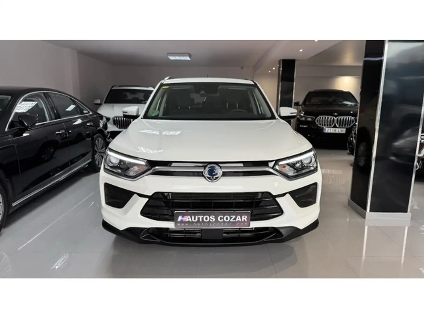 SsangYong Korando D16T Urban 4x2 Aut. Blanco - 2