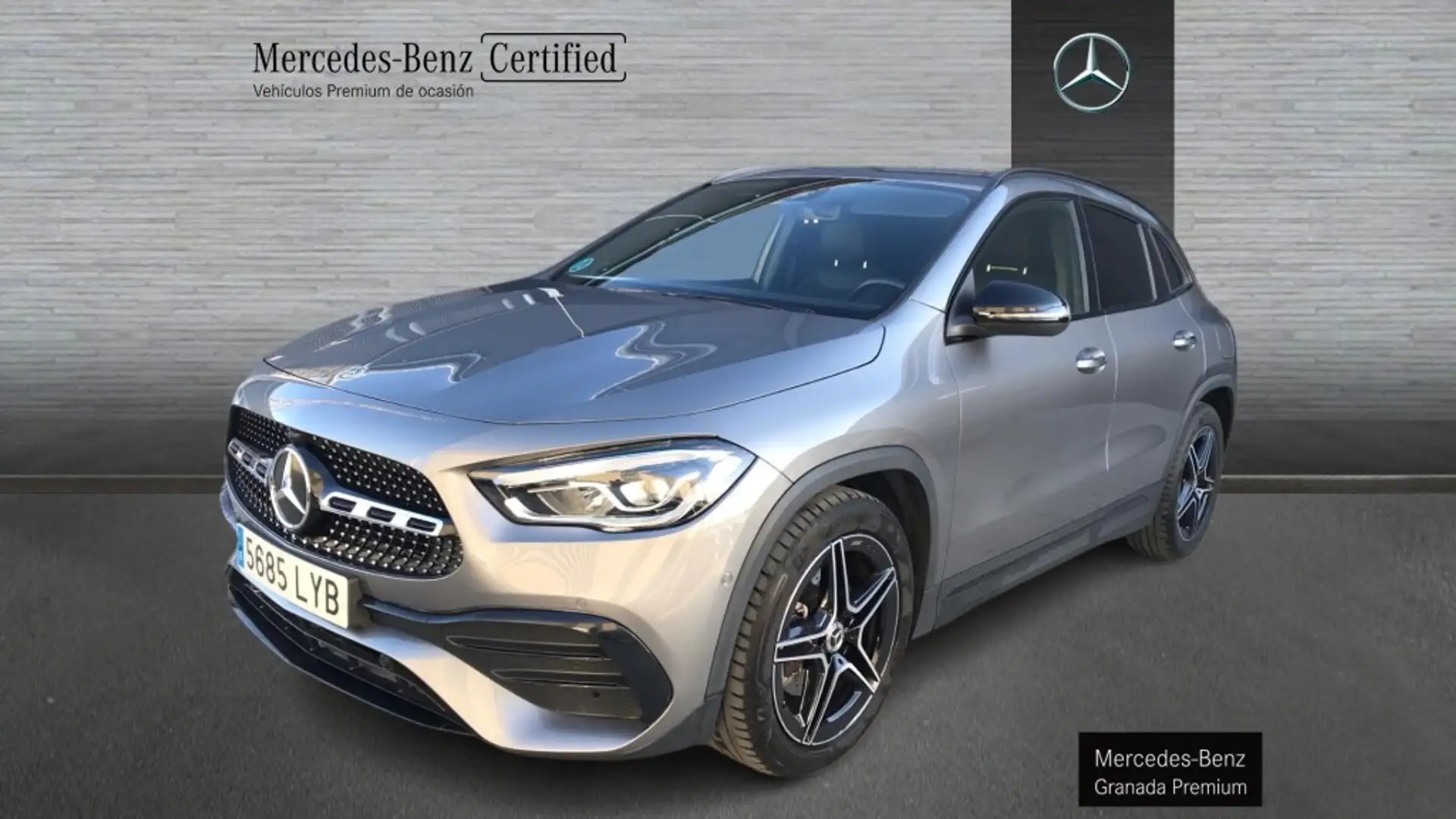 Mercedes-Benz GLA 200 -CLASS AMG LINE Gris - 1