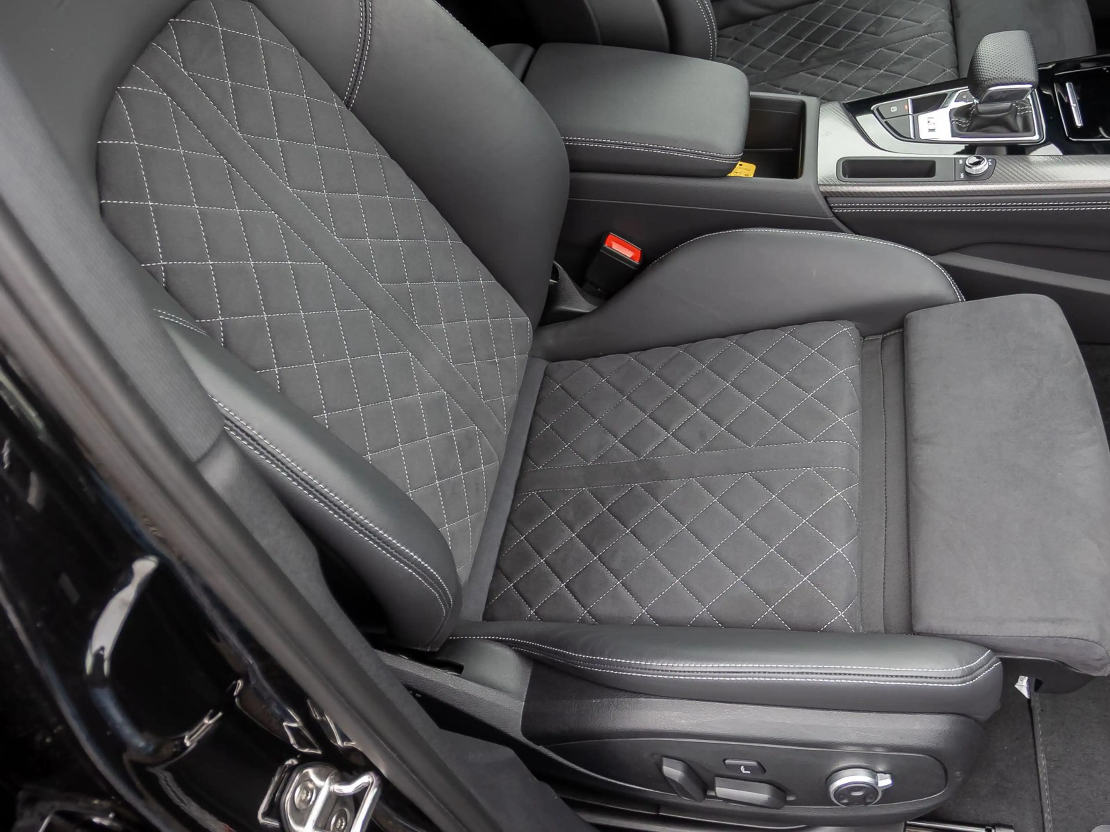 Audi RS4 RS4 Avant Navi Matrix ACC B&O CarPlay EPH — photo 26