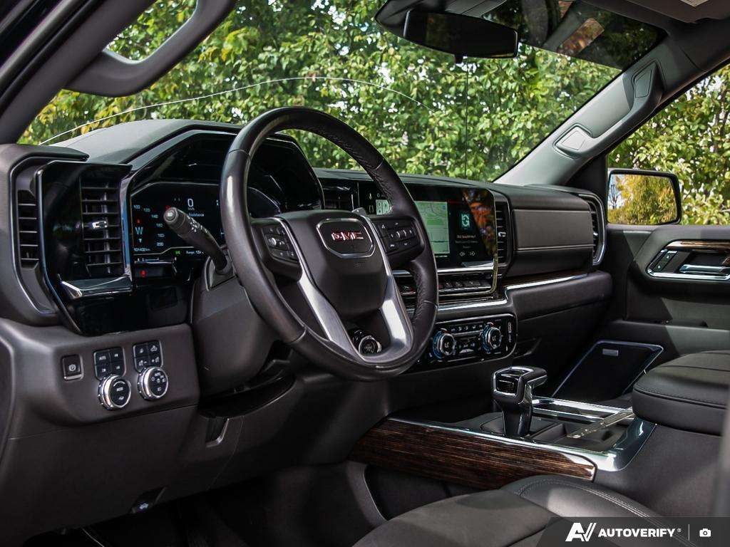 used 2023 GMC Sierra 1500 car, priced at $42,990