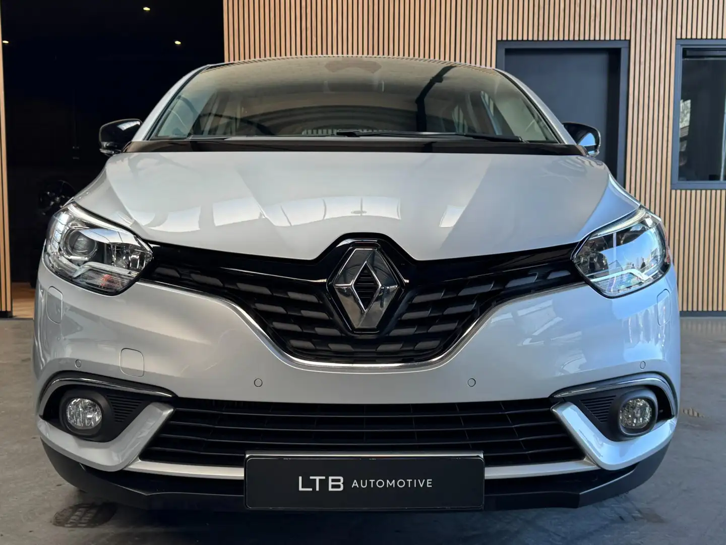 Renault Scenic 1.3 TCe Intens Automaat Keyless|Camera|Carplay|LED Gris - 2
