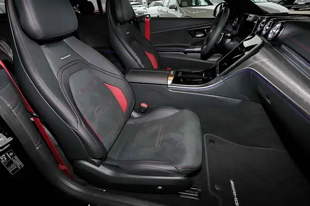 Mercedes-Benz CLE view 4