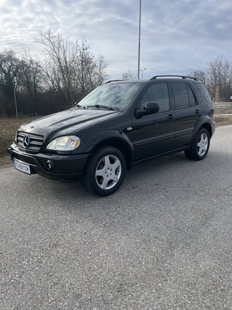 Mercedes-Benz ML 55 AMG Aut. Negro - 2