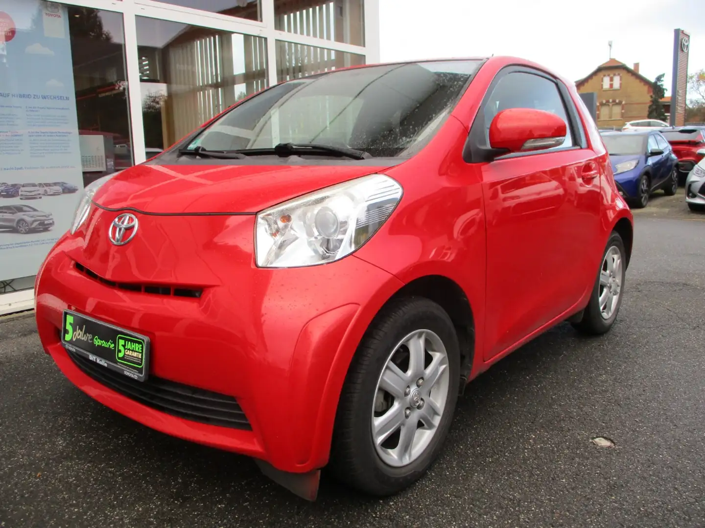 Toyota iQ 1.0 Basis Klima Radio Isofix Servo ZV Rouge - 1