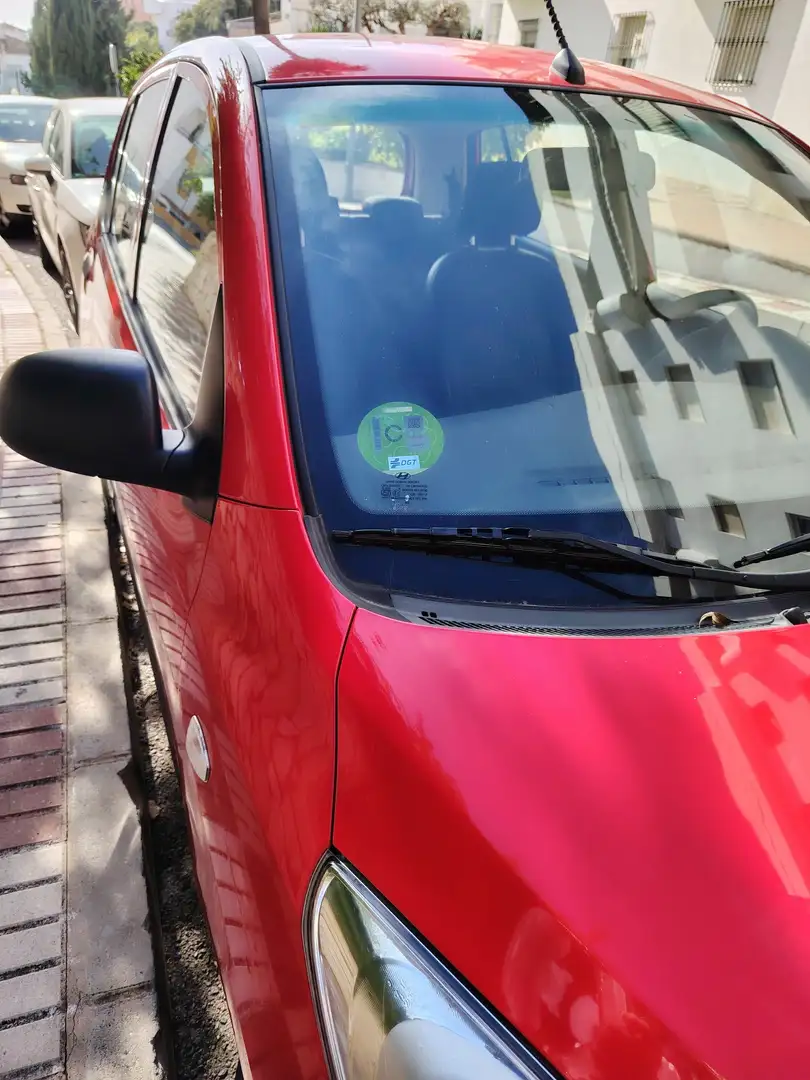 Hyundai i10 Clasic Rojo - 2