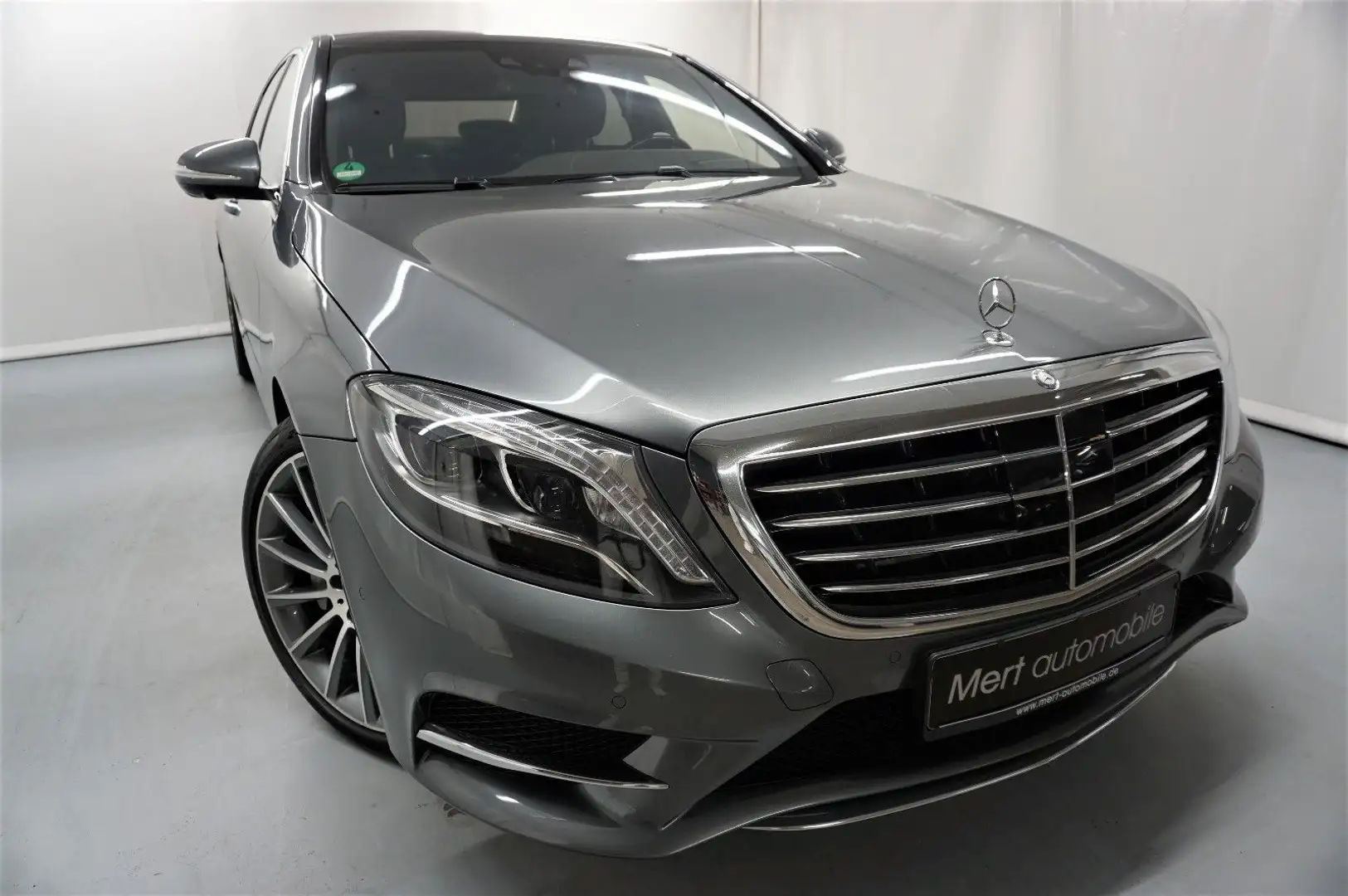 Mercedes-Benz S 500 4M L*AMG*PANO*CHAUFFEUR*NACHT*NP:180000€ Grey - 1