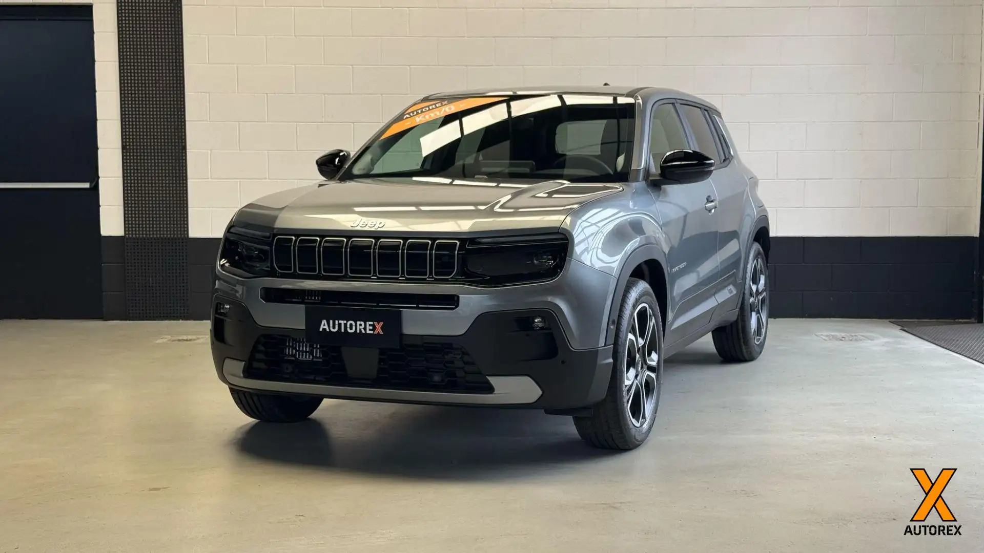 Jeep Avenger 1.2 Turbo Longitude Grigio - 1