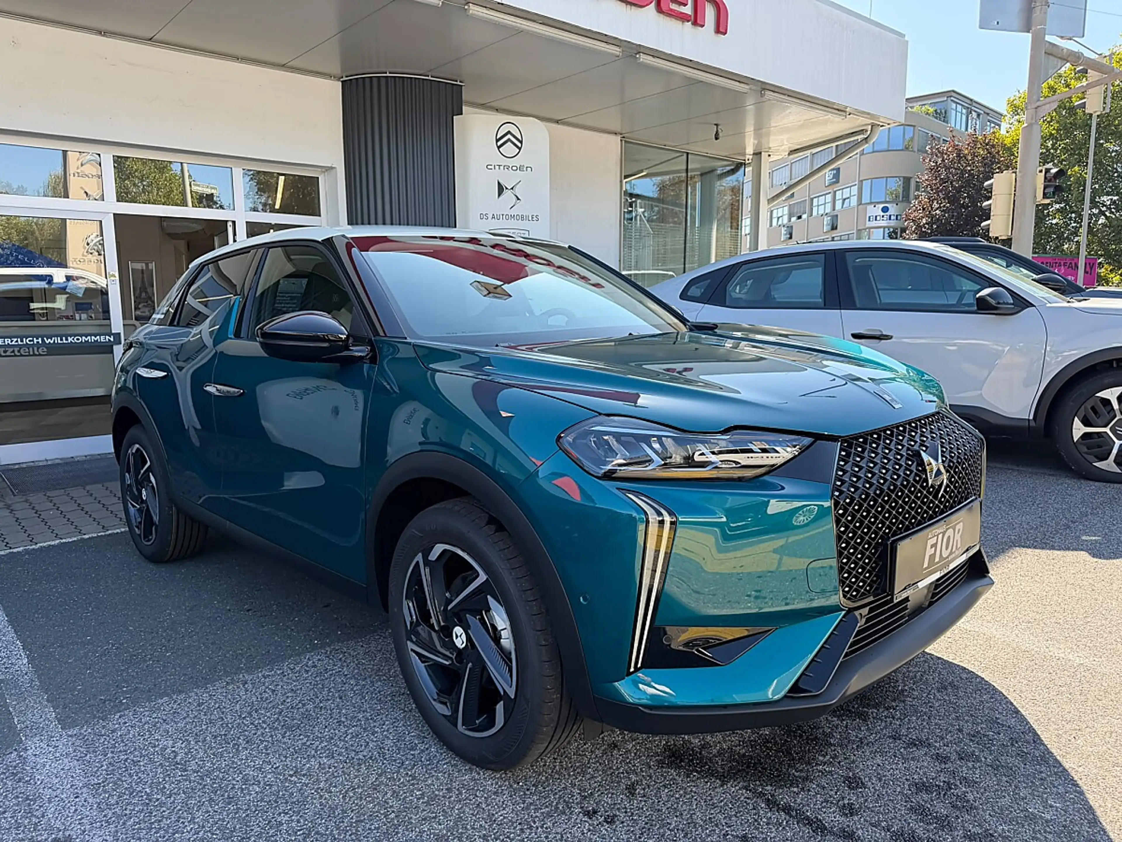 DS Automobiles DS 3 DS3 Hybrid 145 eDCT-6 Maison Sarah Lavoine (D11... — photo 3