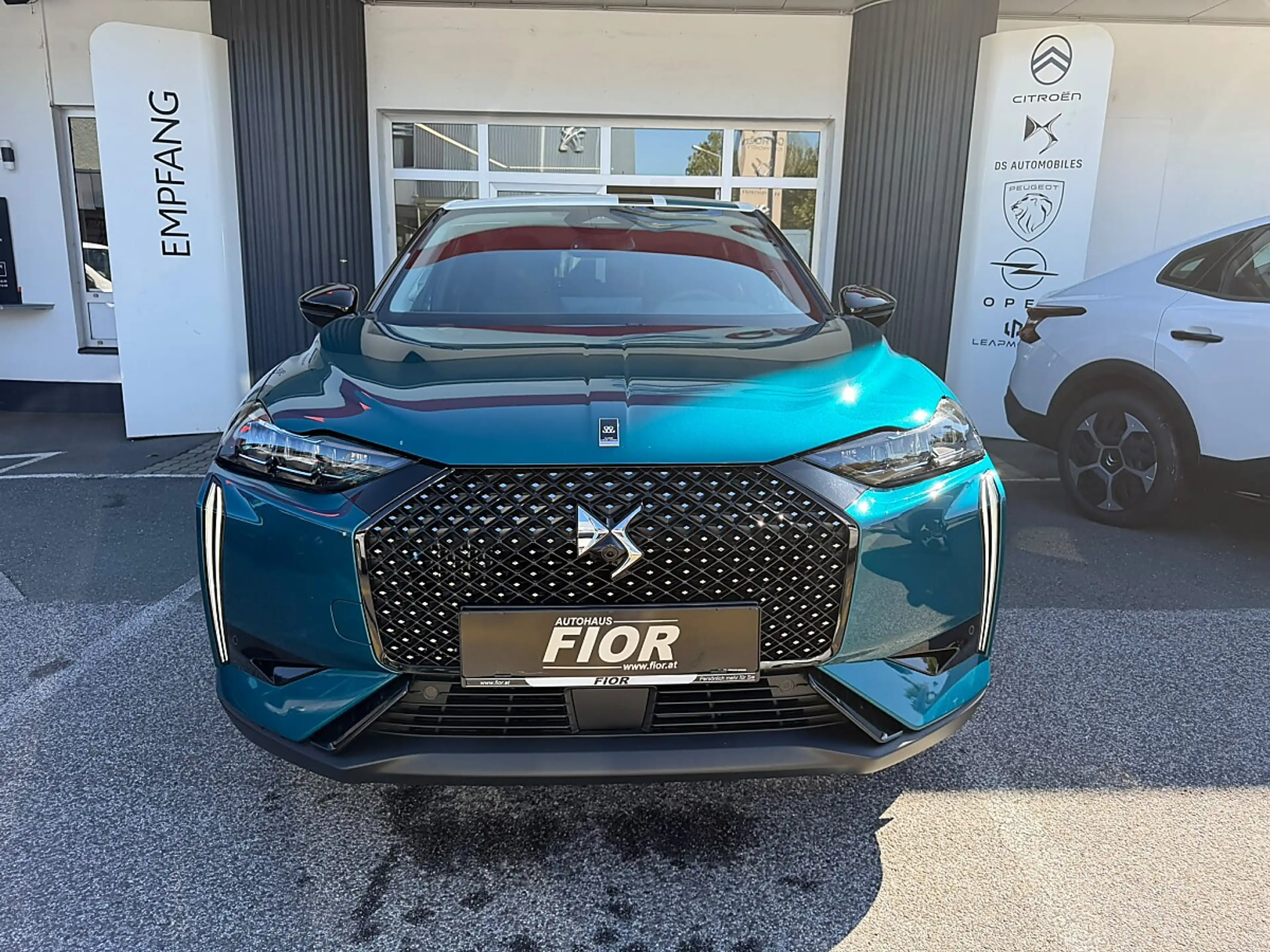 DS Automobiles DS 3 DS3 Hybrid 145 eDCT-6 Maison Sarah Lavoine (D11... — photo 2