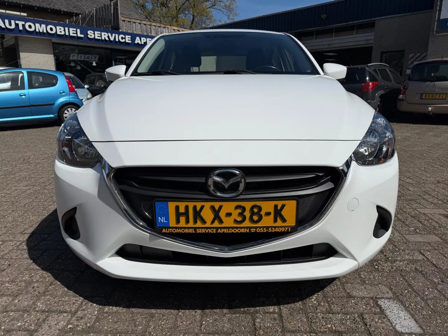Mazda 2 1.5 Skyactiv-G S *AIRCO*STOELVERW.*LM. VELGEN*PDC* Wit - 2