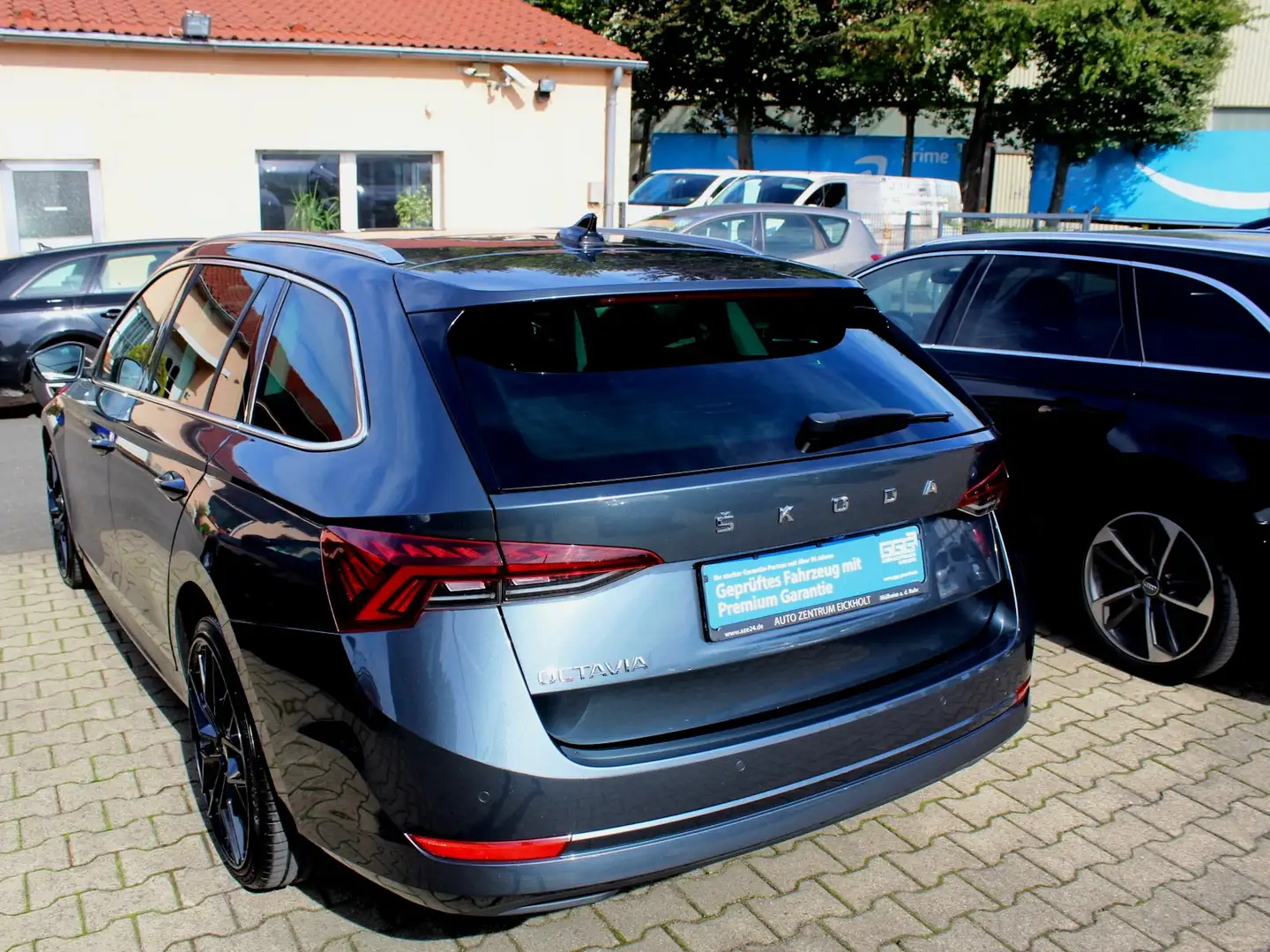Skoda Octavia 2,0 TD DSG Panorama Head up Kamera 19 ´´ Gris - 2
