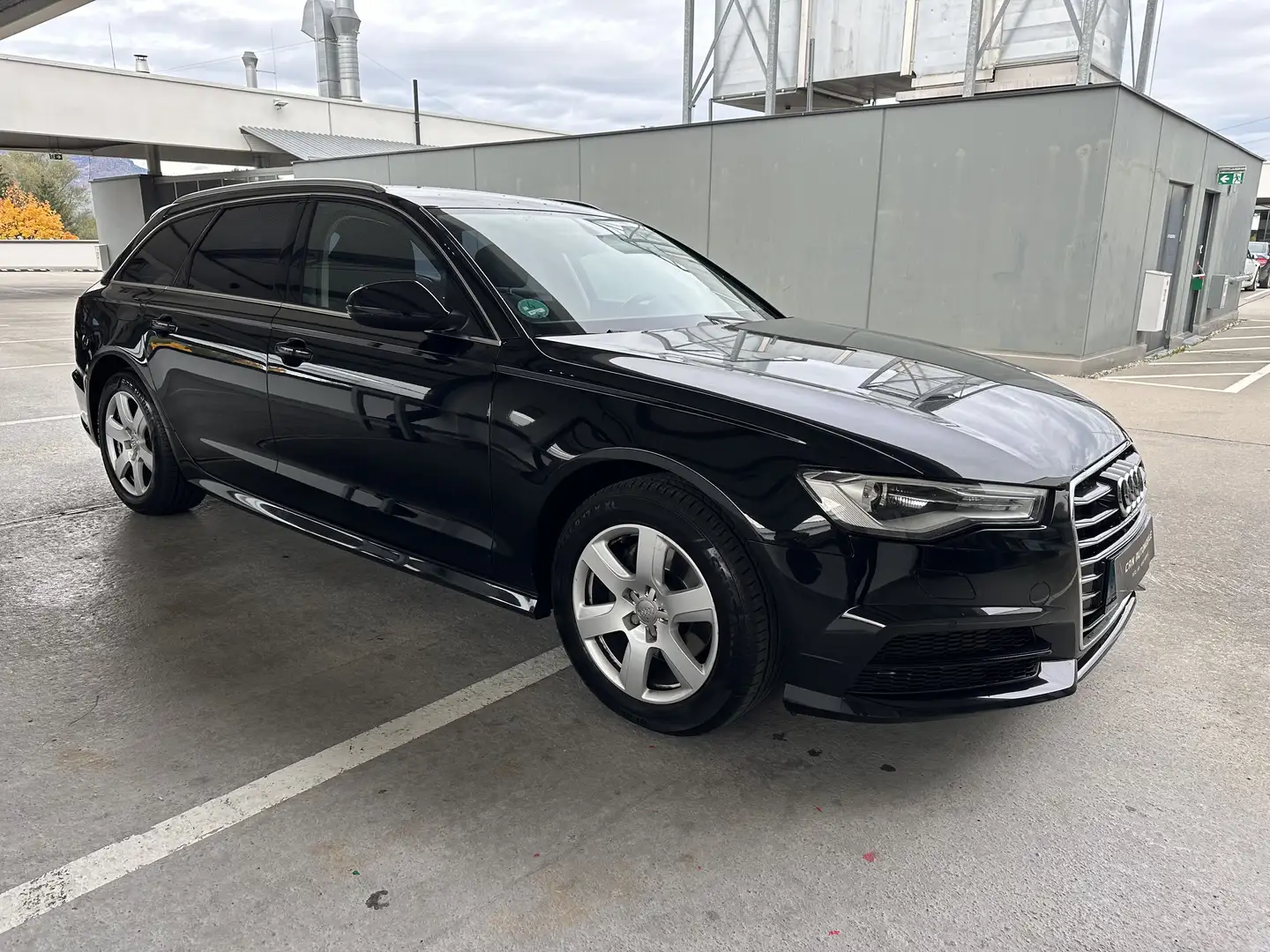 Audi A6 2.0 TDI ultra Schwarz - 2