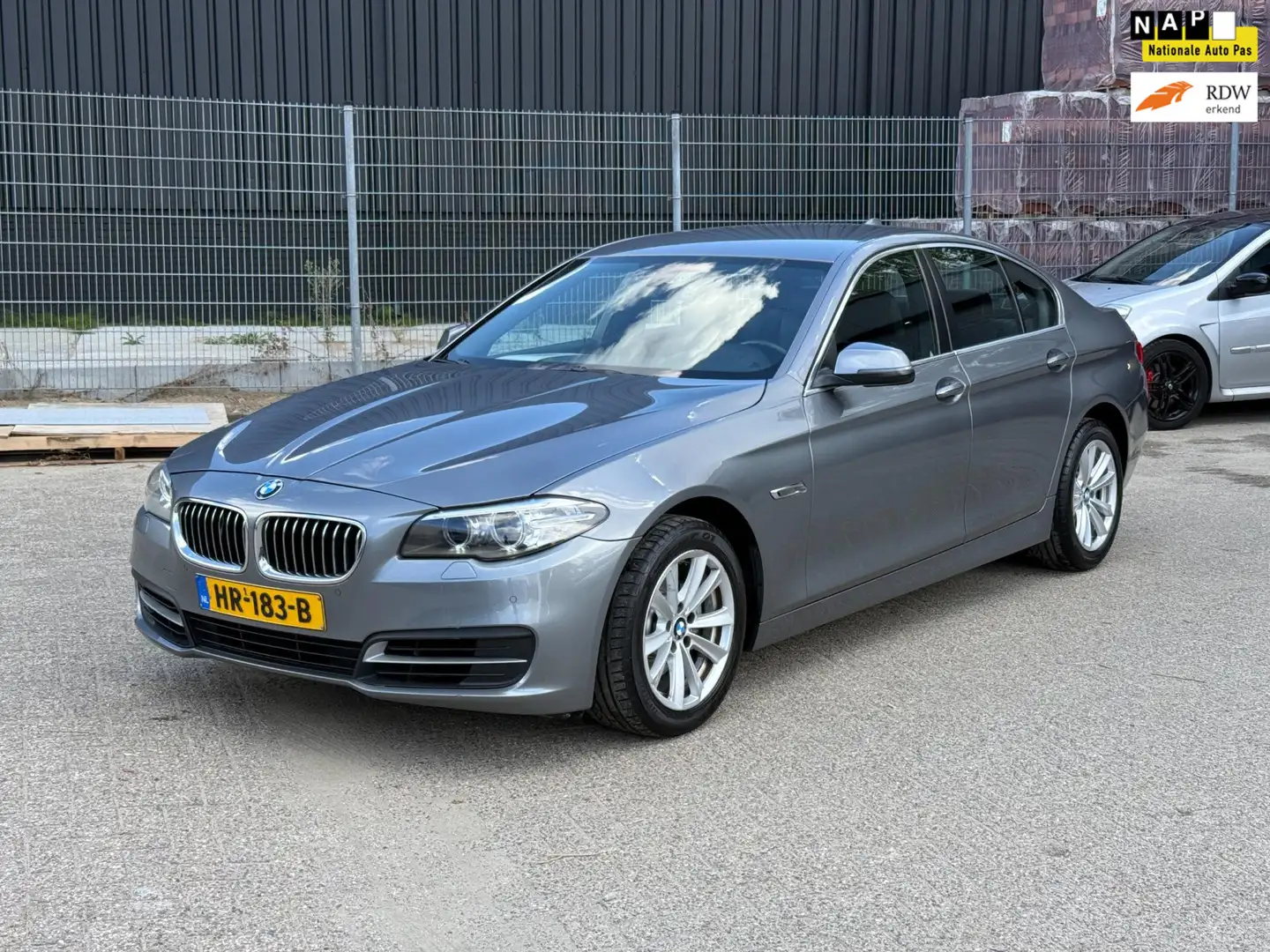 BMW 518 5-serie 518d Corporate Lease Executive|NAP|E-stoel Grijs - 1