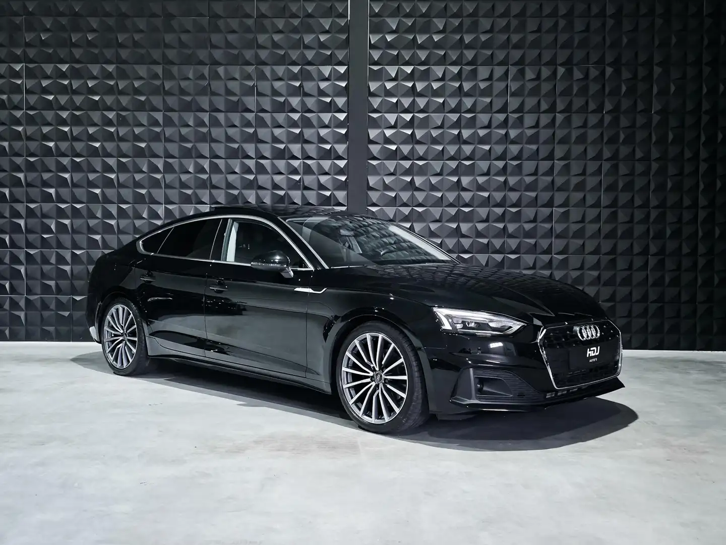 Audi A5 Sportback 35 TFSI | Pano | Leer | 19"| Keyl | Priv Zwart - 1