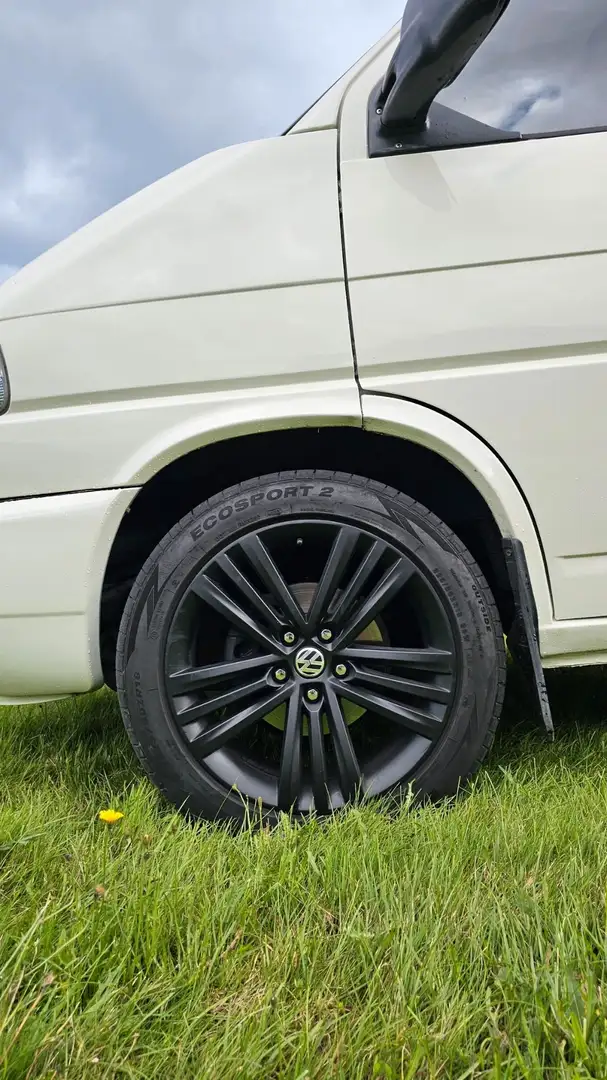 Volkswagen T7 Caravelle Bianco - 2
