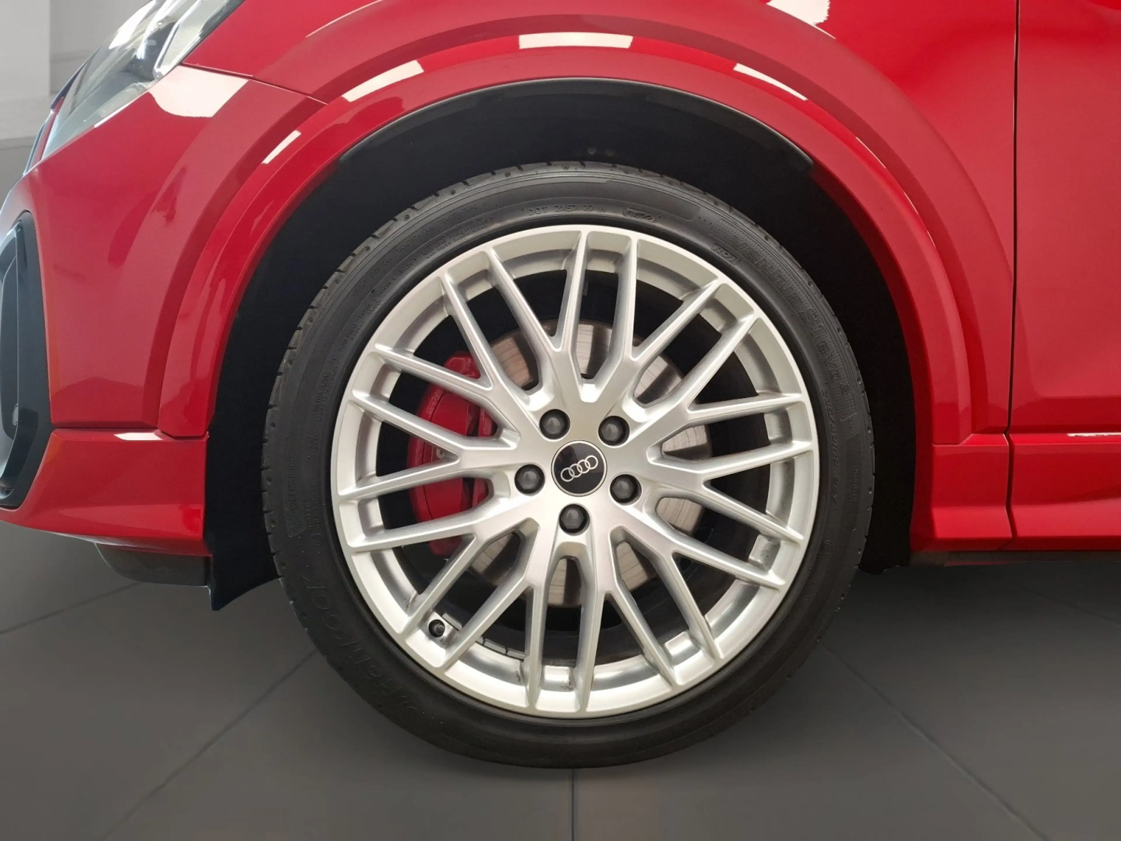 Audi SQ2 2.0 TFSI quattro S-Line Matrix SHZ KeyLess — photo 5
