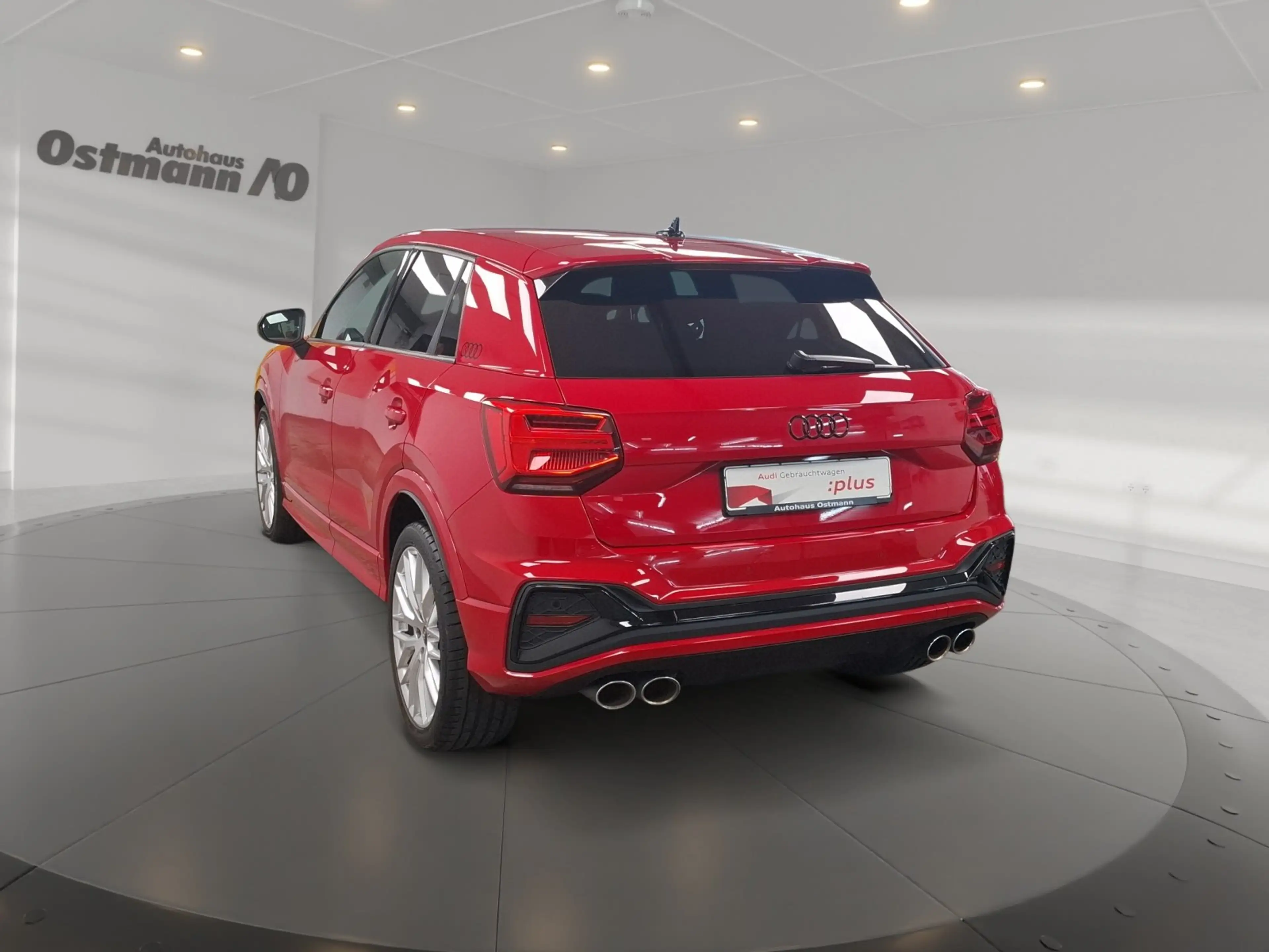 Audi SQ2 2.0 TFSI quattro S-Line Matrix SHZ KeyLess — photo 2