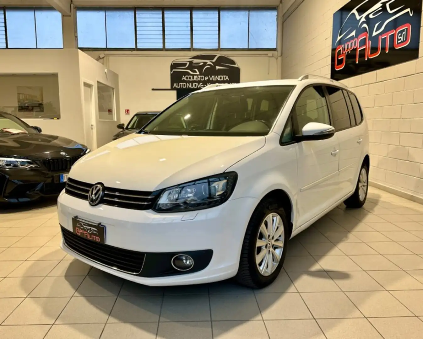 Volkswagen Touran 2.0 TDI 140CV DSG Highline *NEOPAT*7 POSTI*PELLE* White - 1
