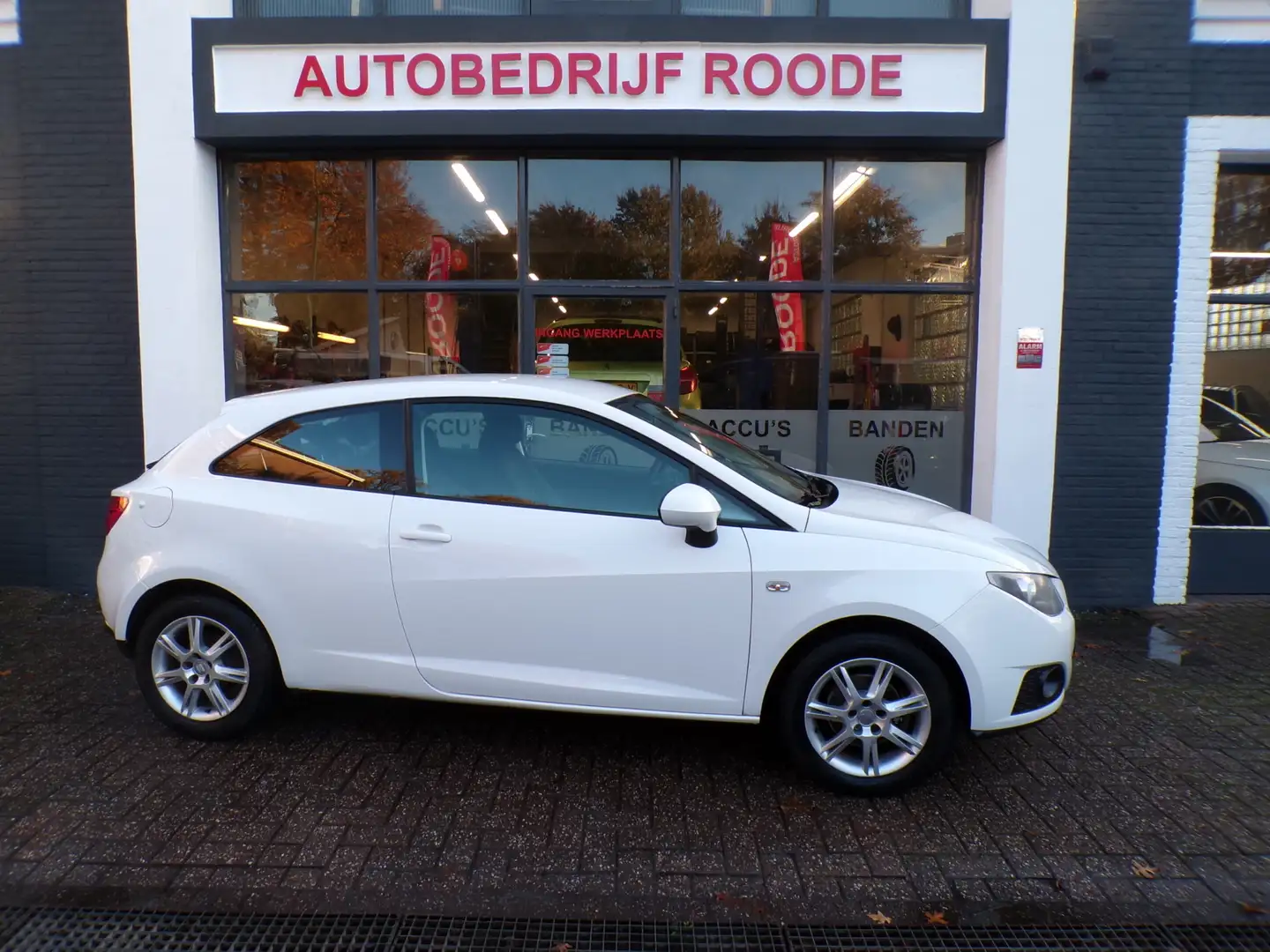 SEAT Ibiza SC 1.4 Copa Sport TOP STAAT,AIRCO,LMV!! Wit - 1