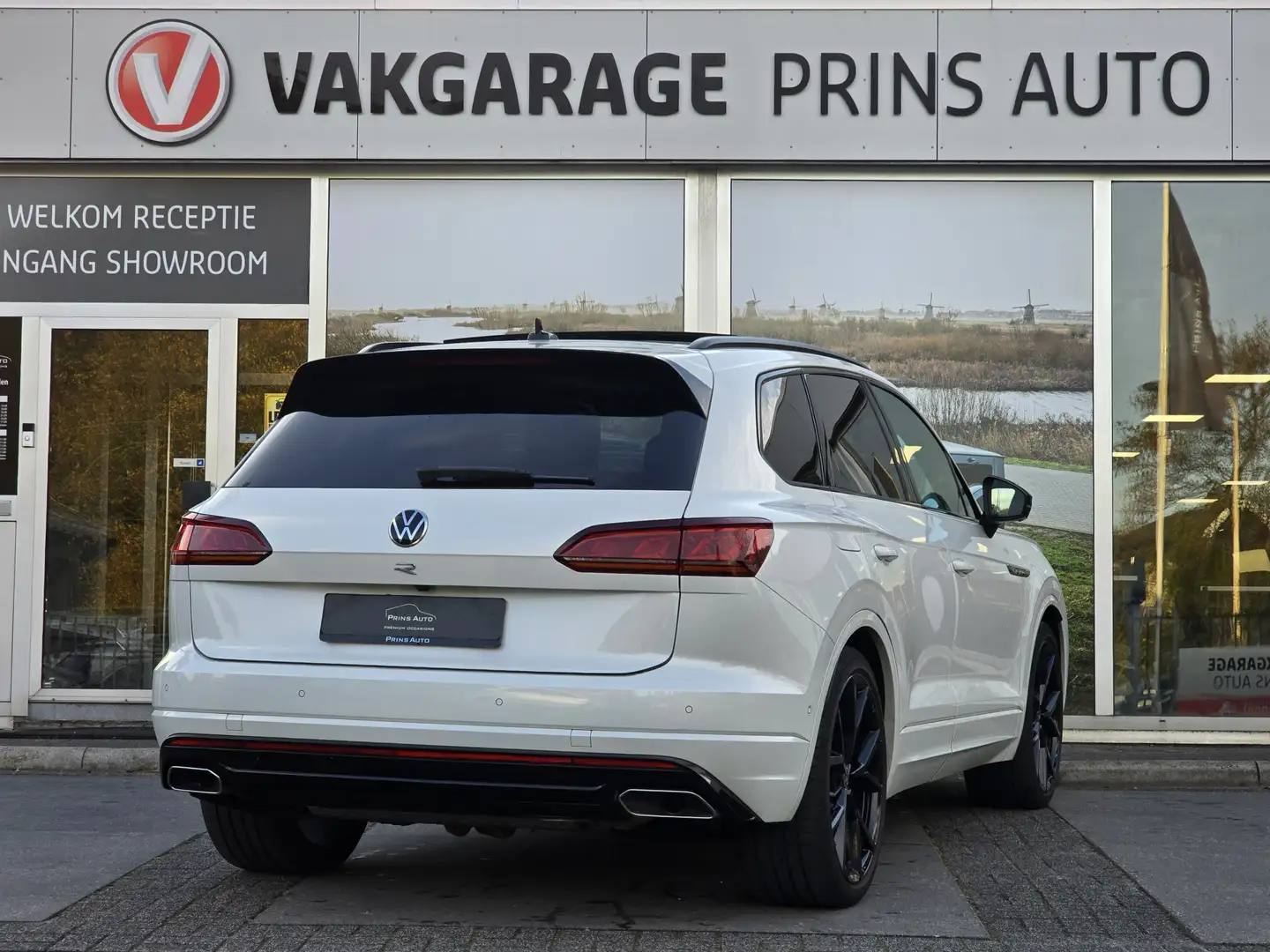 Volkswagen Touareg 3.0 TSi eHybrid 4MOTION R Line |PANO|TREKHAAK|DYNA Wit - 2