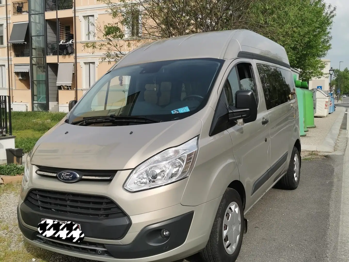 Ford Transit Custom trasporto disabili Beige - 1