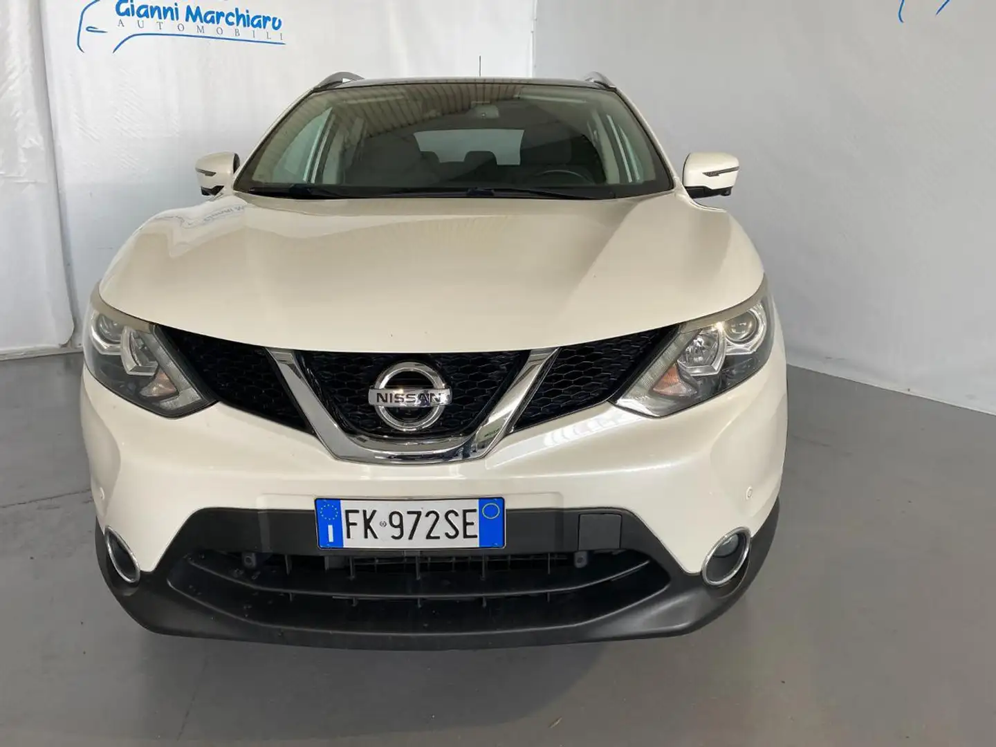 Nissan Qashqai 1.5 dCi N-Connecta Wit - 2