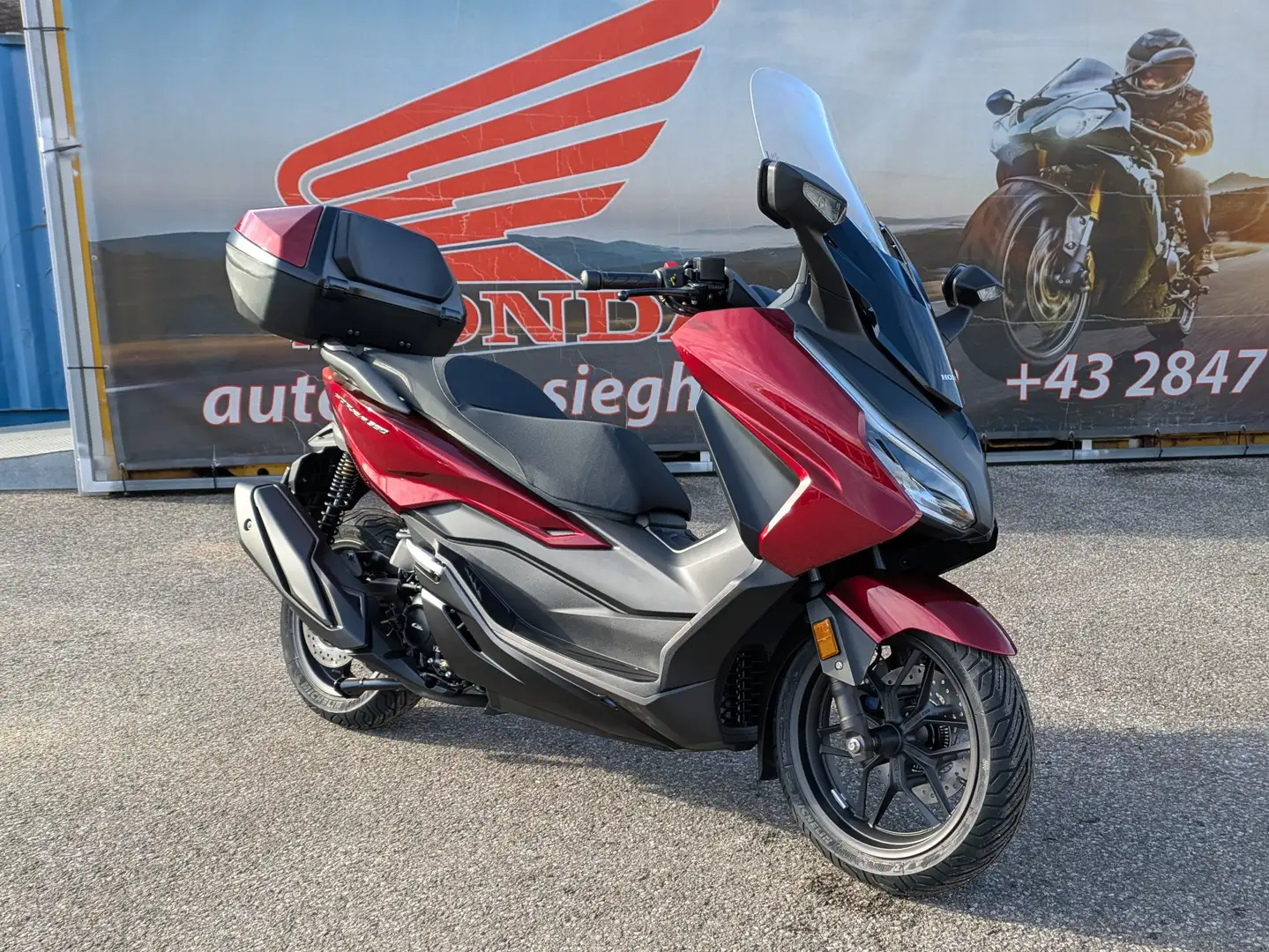 Honda Forza 350 Roşu - 1