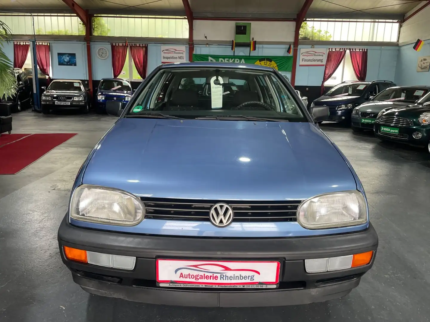 Volkswagen Golf 1.8*AUTOMATIK*RENTNER*OLDTIMER*SAMMLER*TÜV Azul - 2