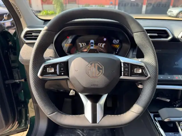 MG ZS view 9