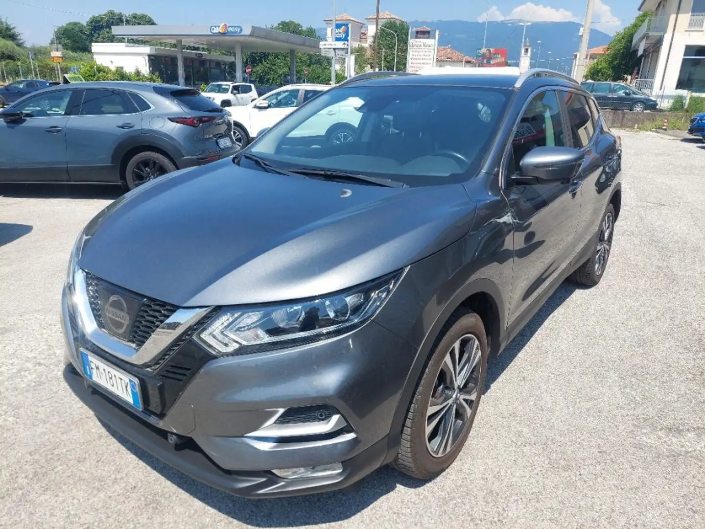 Nissan Qashqai 1.5 dCi N-Connecta Grijs - 2