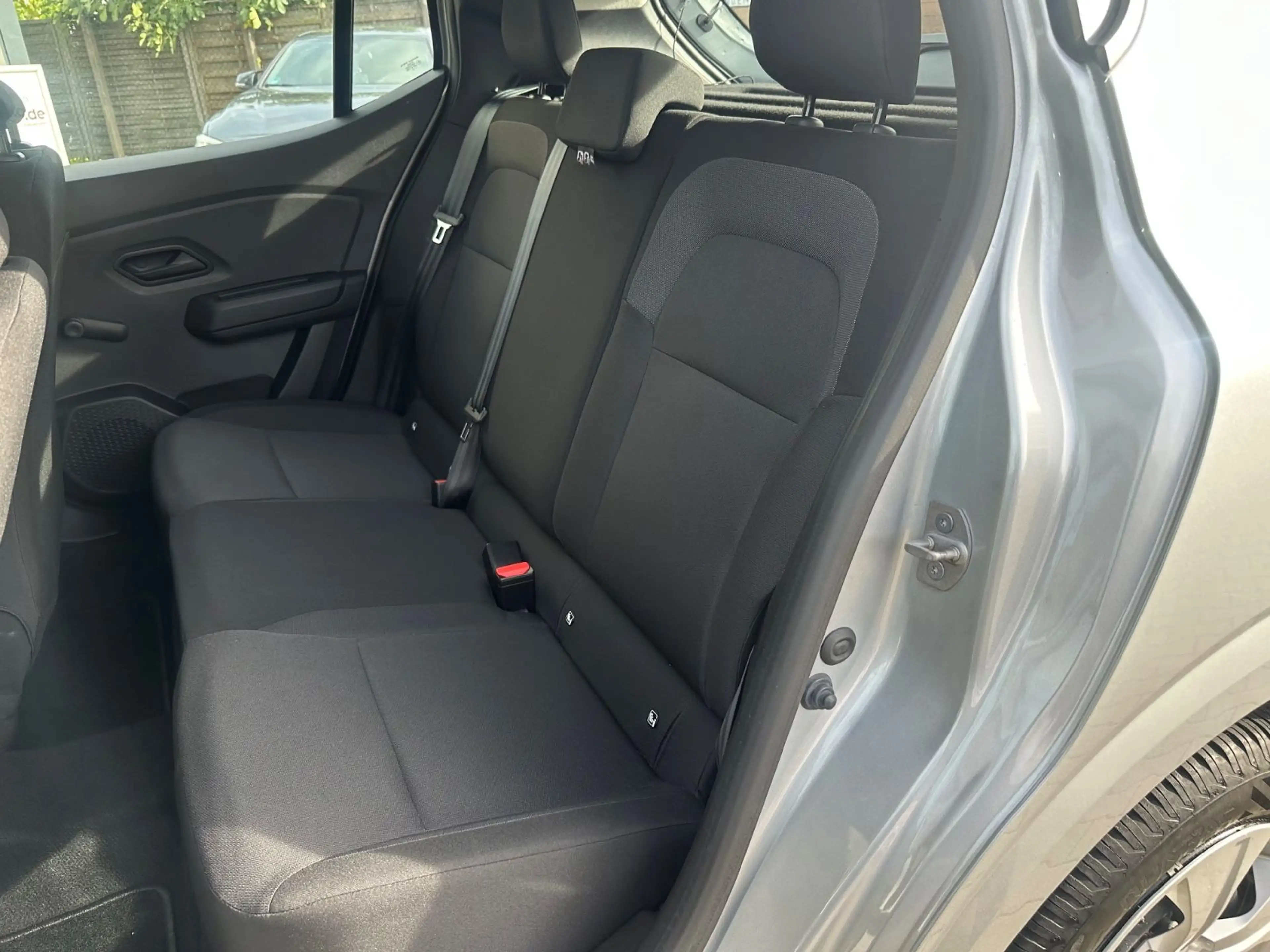 Dacia Sandero SCe 65 Comfort*NAVI*KAMERA*APPLE CARPLAY — photo 11
