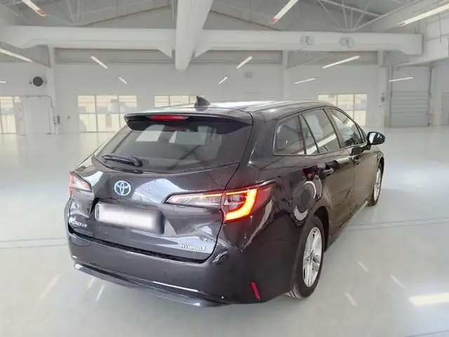 Toyota Corolla view 4
