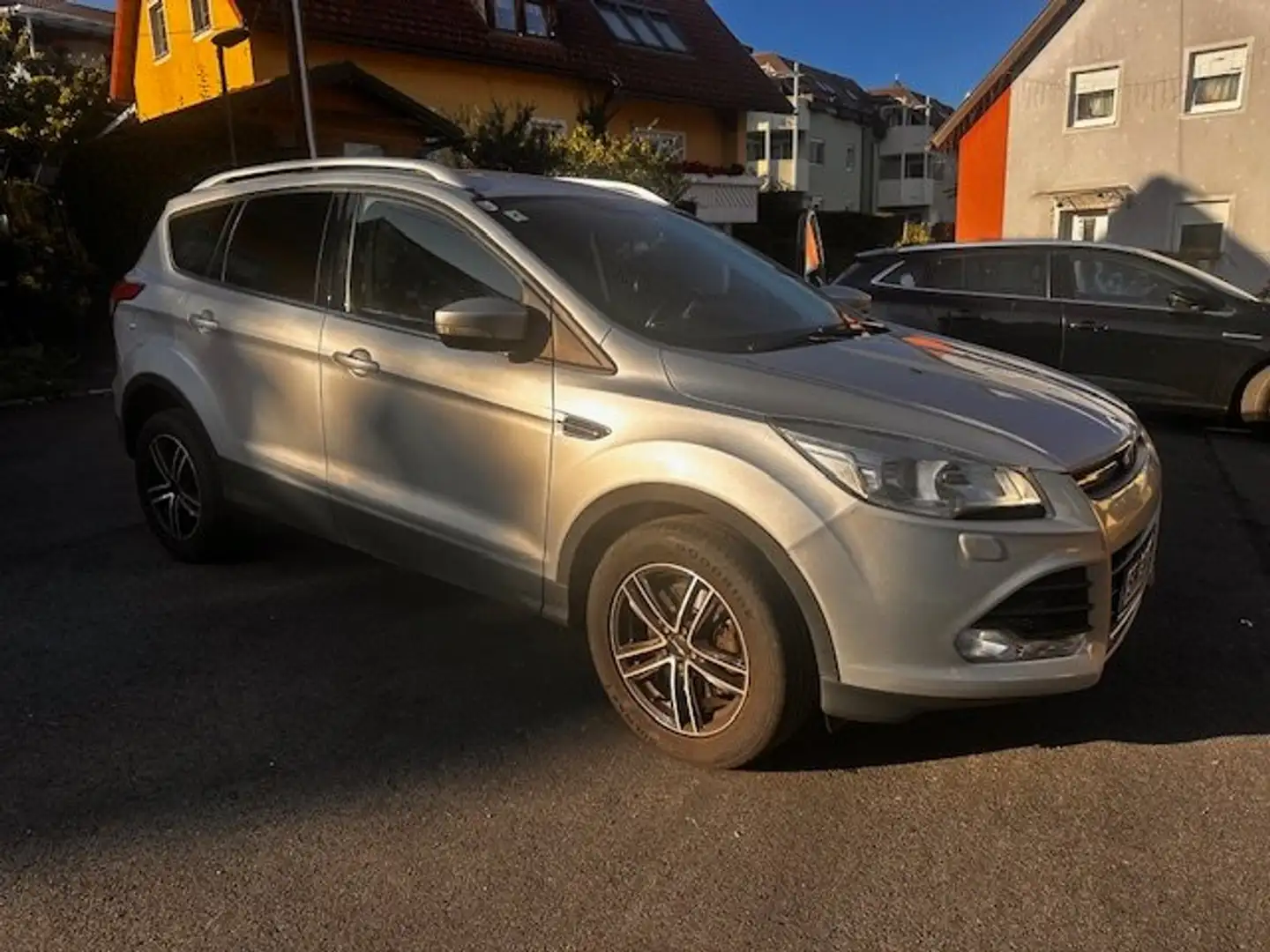 Ford Kuga Kuga 2,0 TDCi Trend Trend Silber - 1