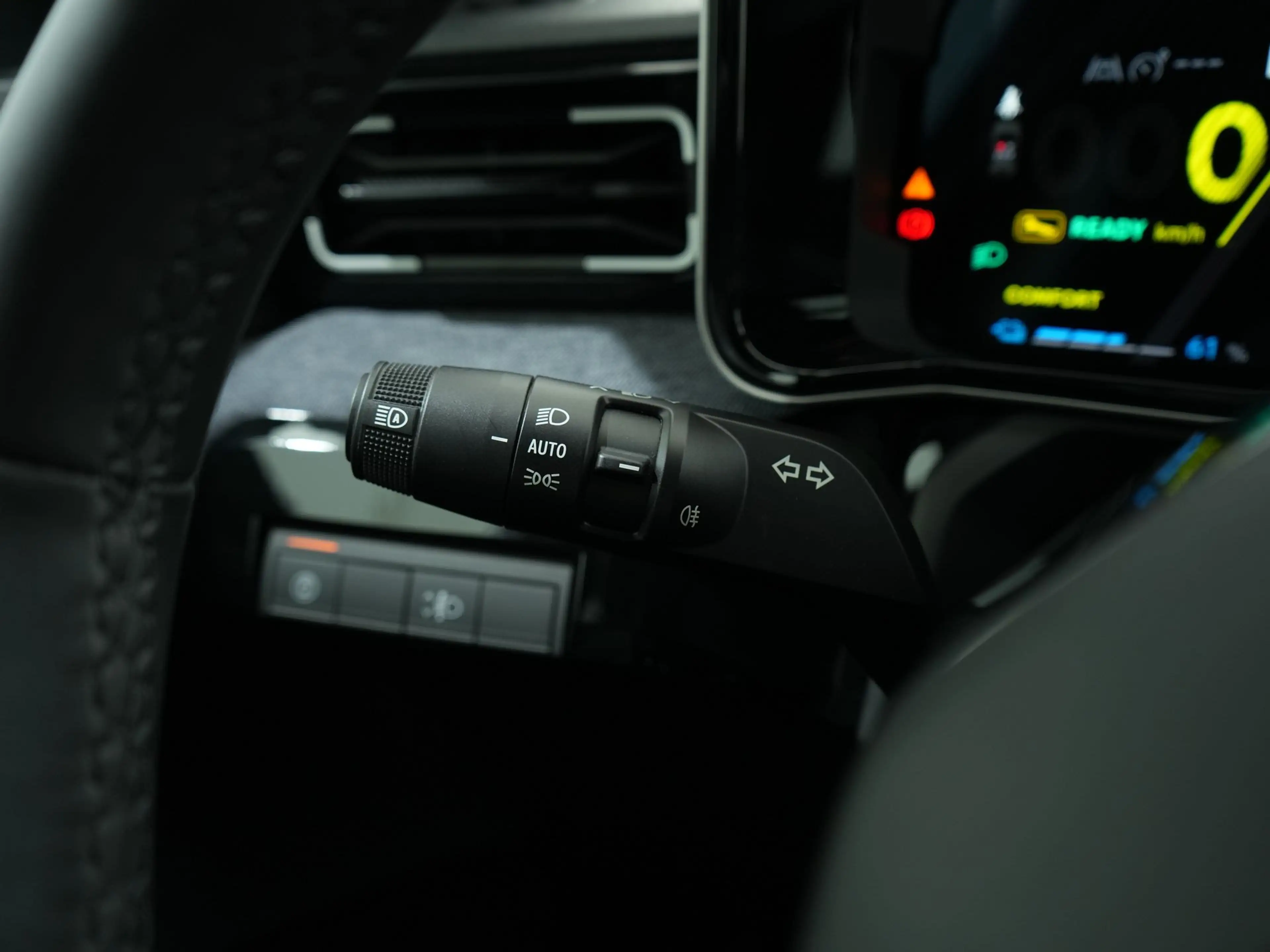 Renault R 5 URBAN RANGE TECHNO 40 KWH 3-FASE | Pack Advanced D — photo 33